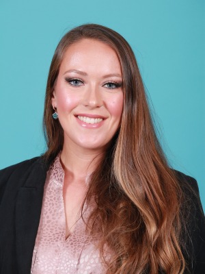 Christina Biggerstaff Headshot 