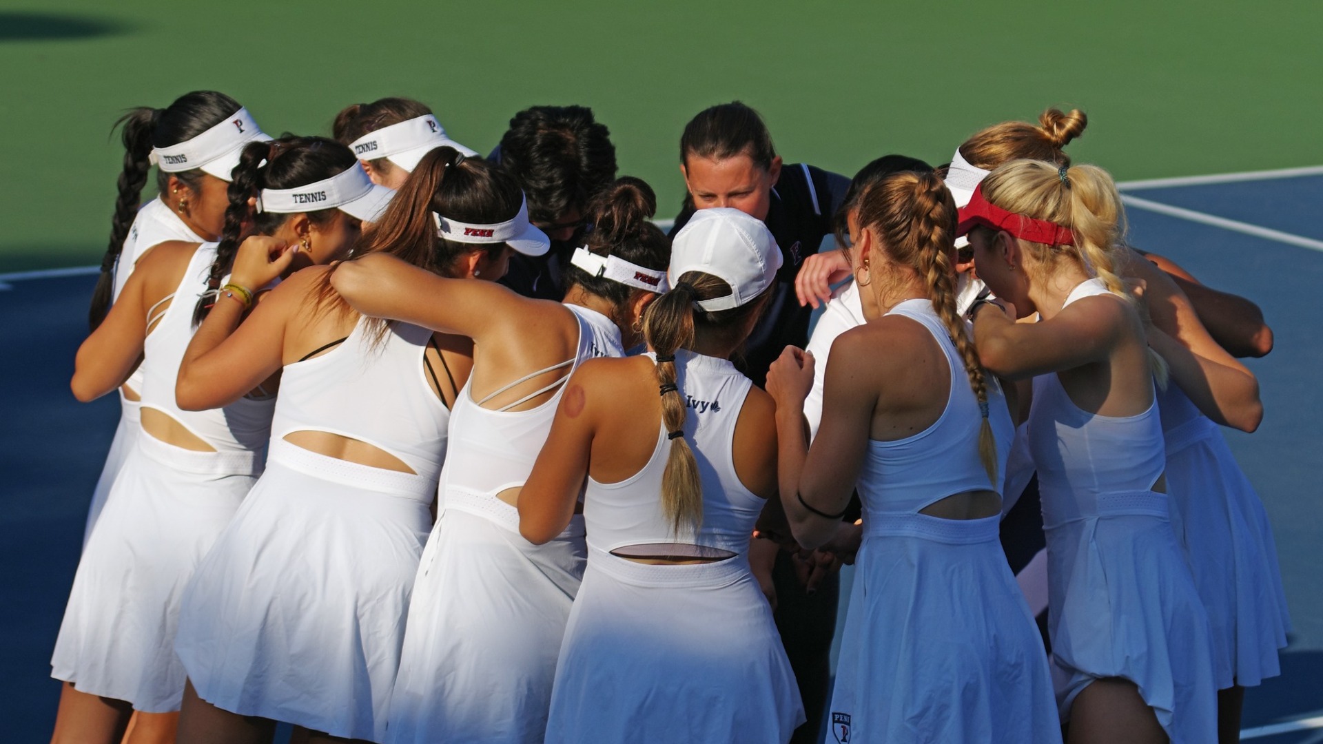 women's tennis huddle