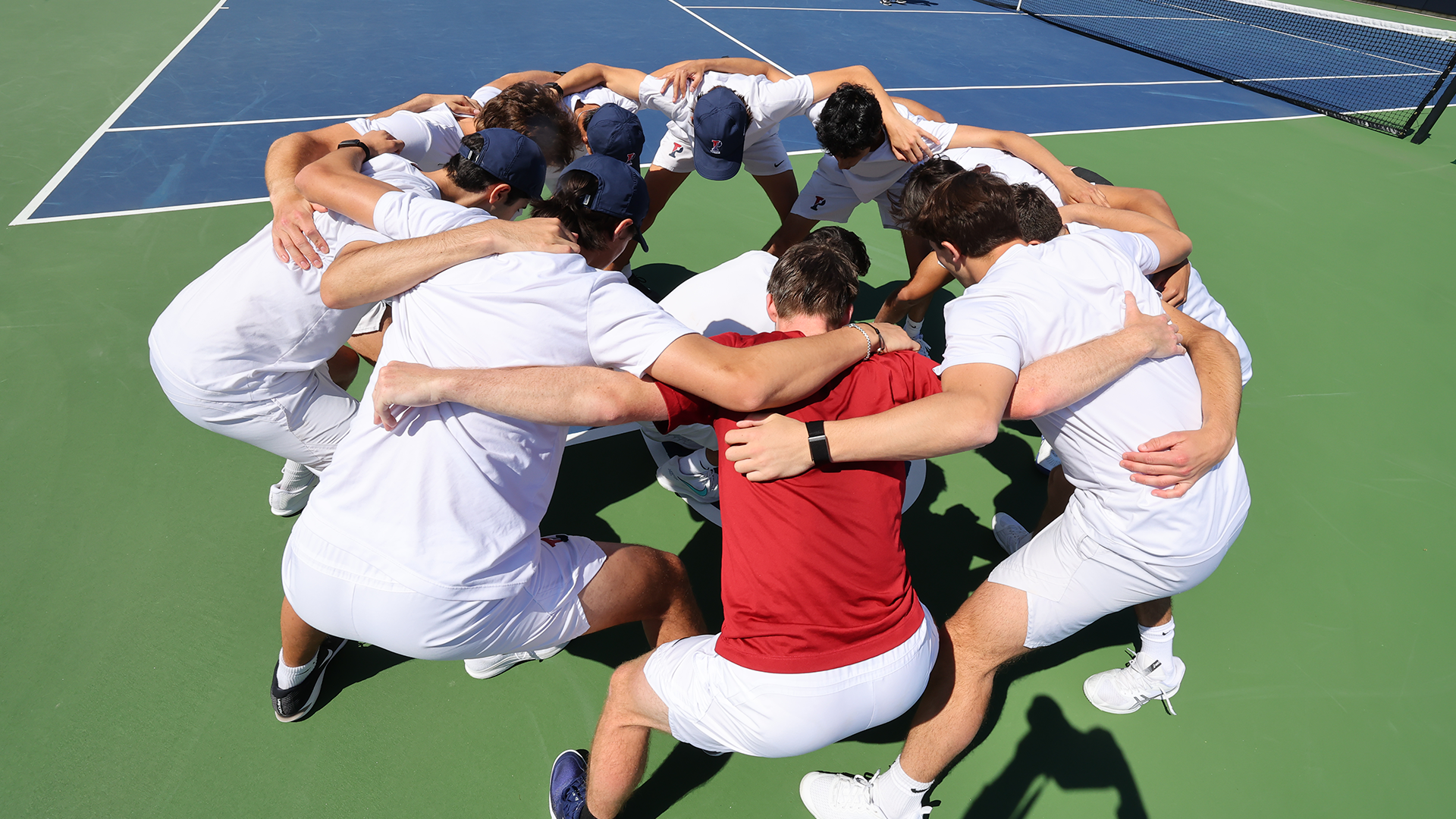 MTEN huddle