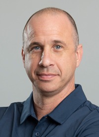 Shawn Faust headshot
