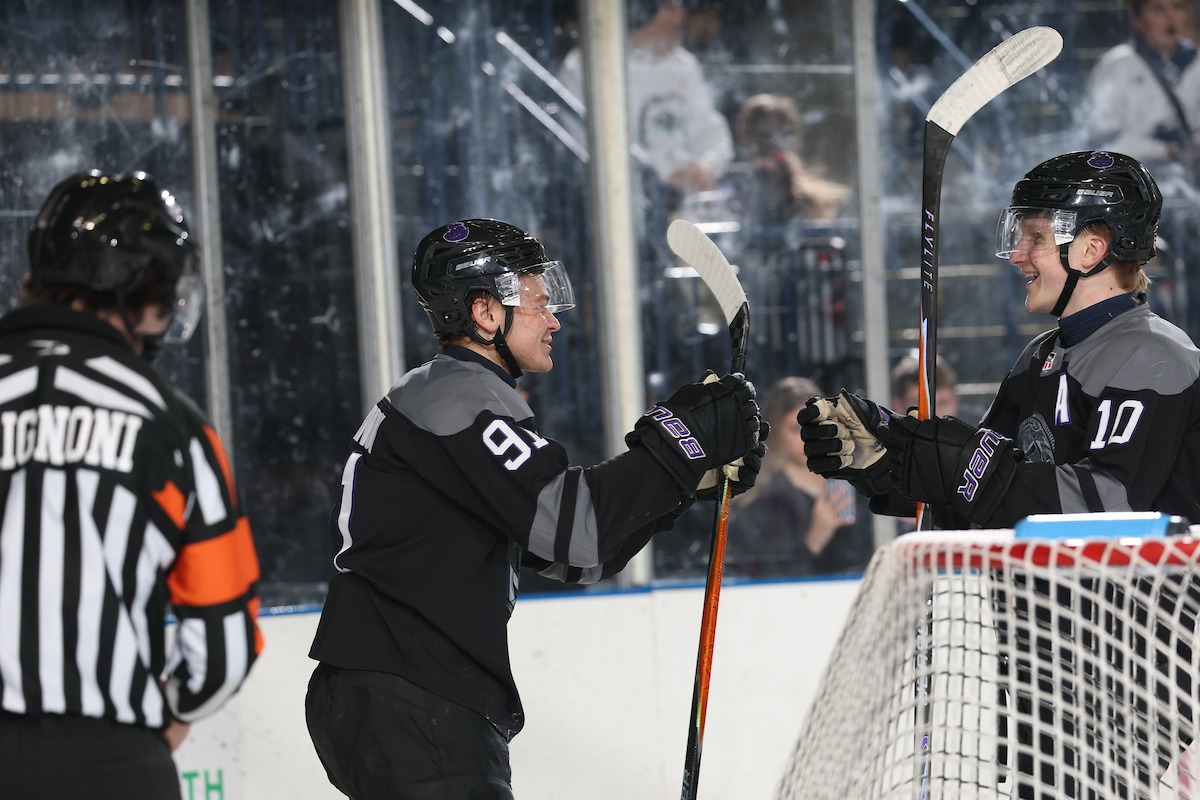 MALACHI MCKINNON CELEBRATES WITH EVAN JARDINE (10)