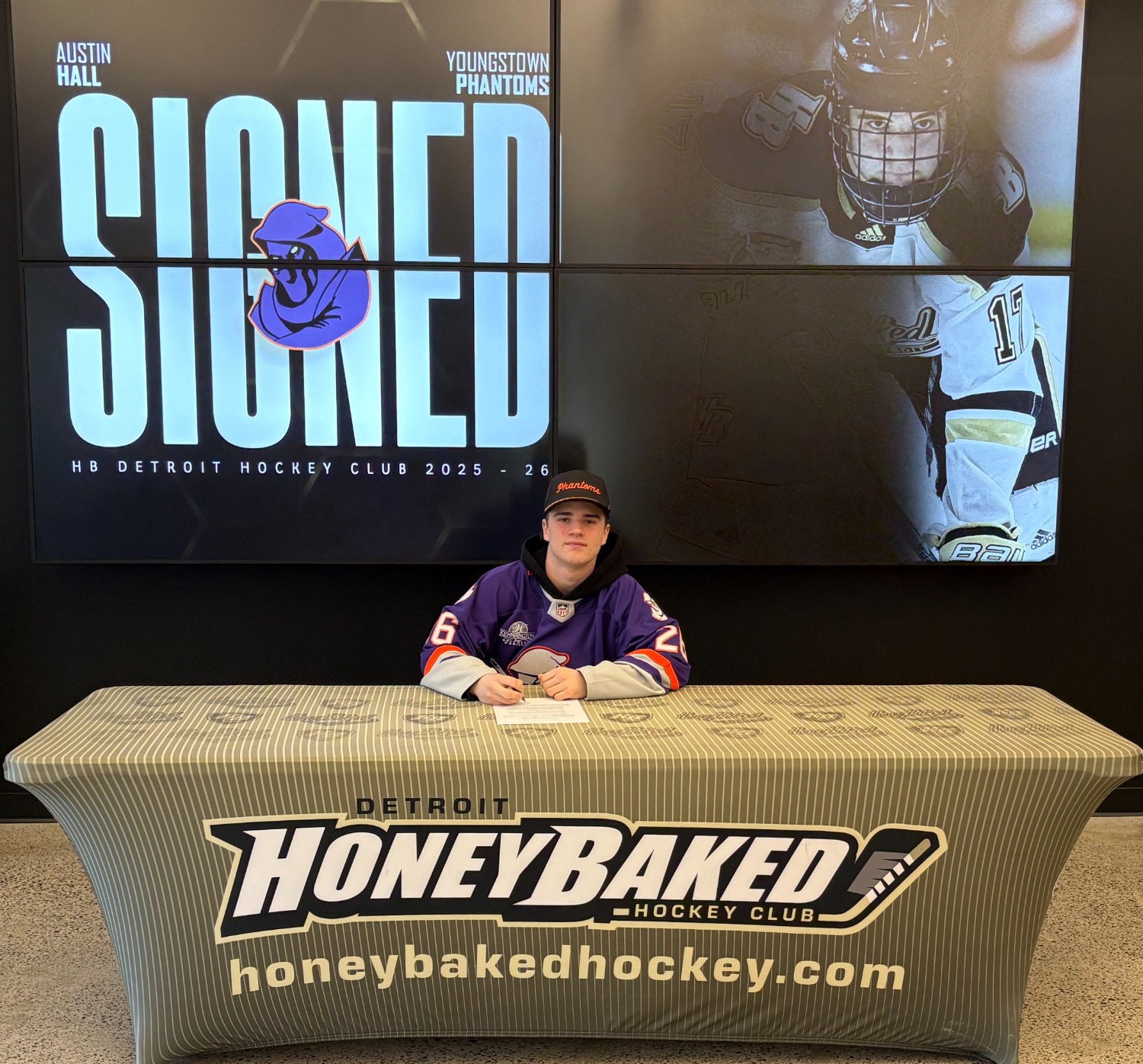 AUSTIN HALL SIGNS HIS USHL TENDER