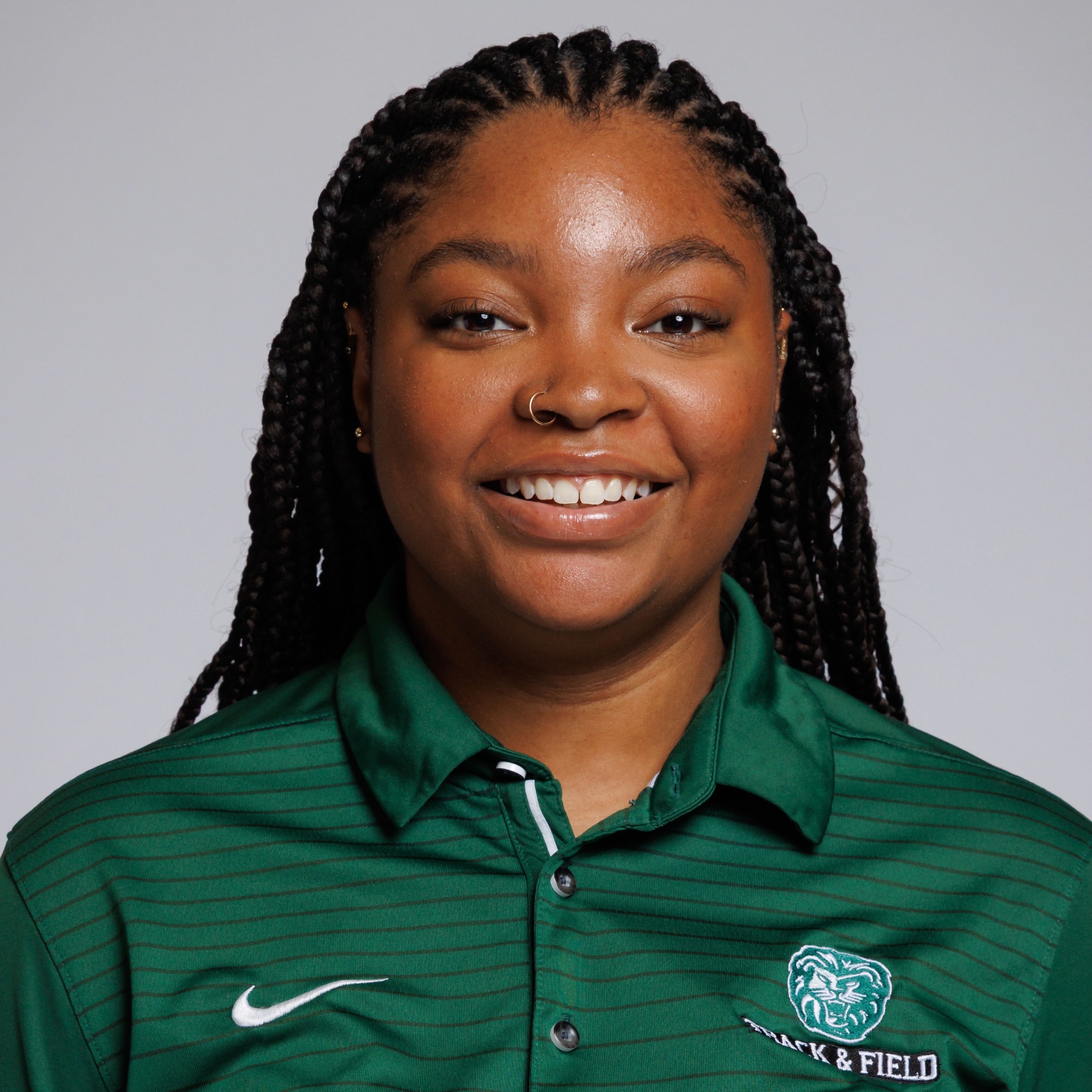 Maria Davis Headshot