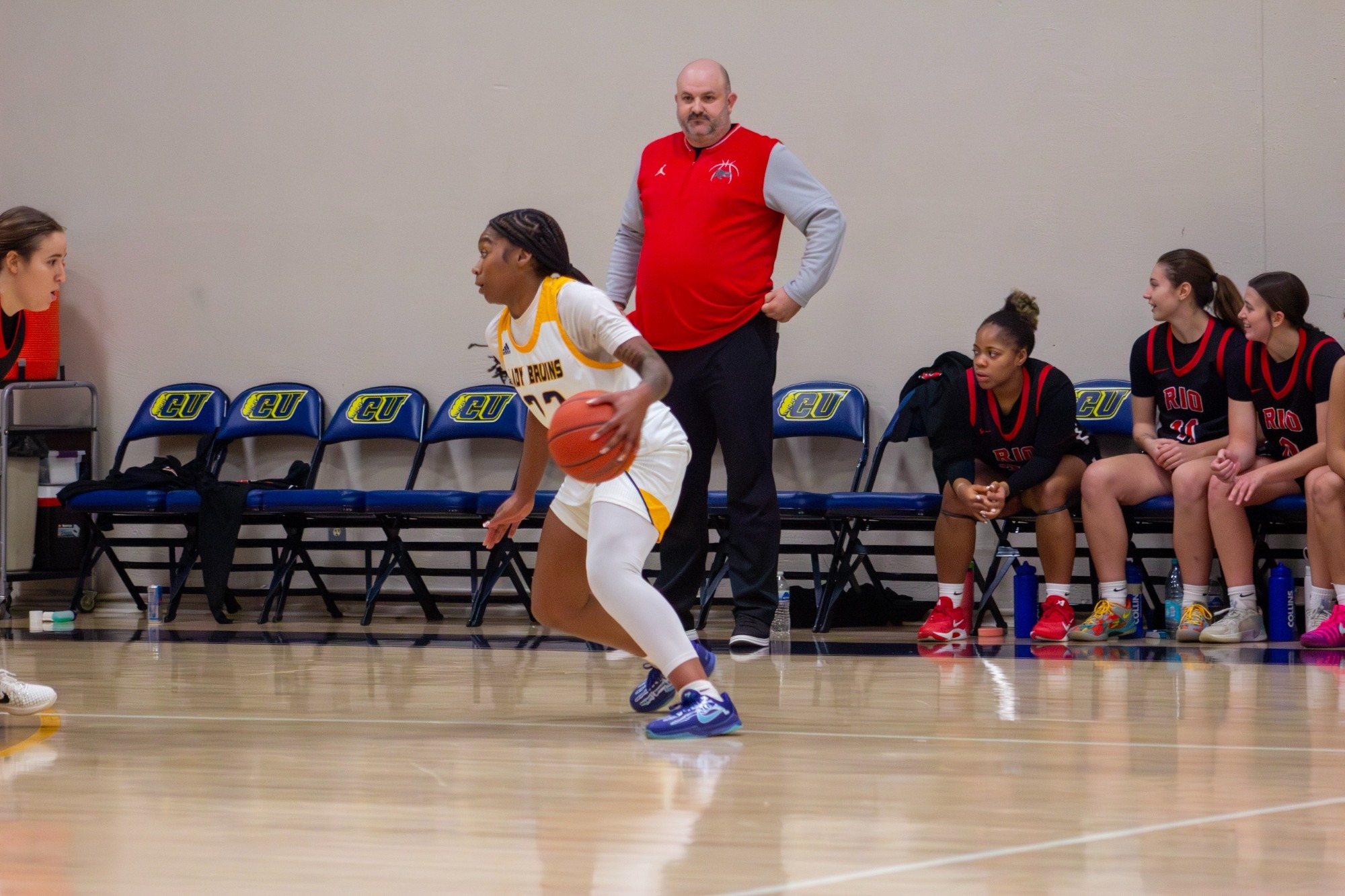 WBB driving to the basket