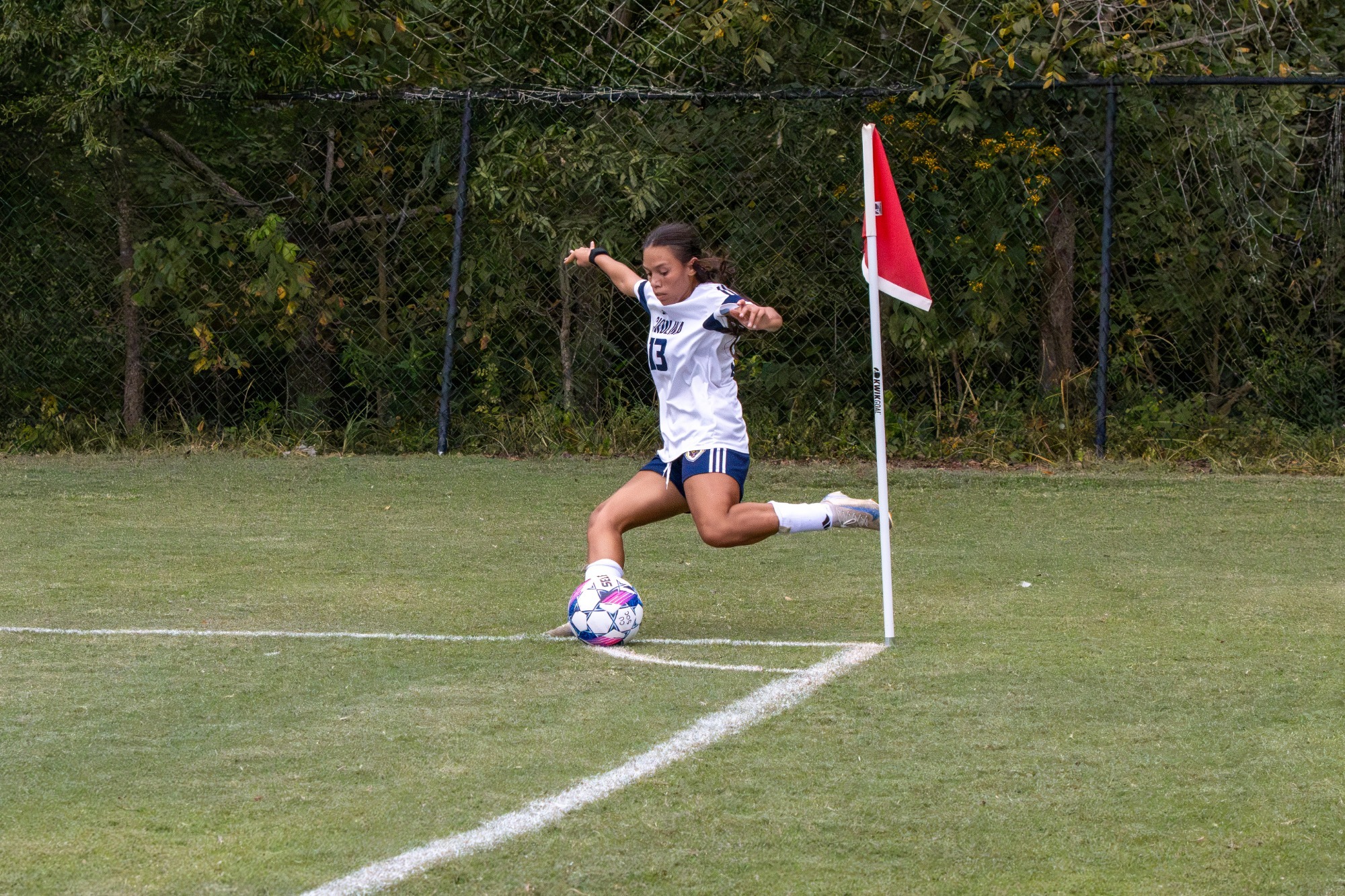 Ashley Sanchez taking a corner
