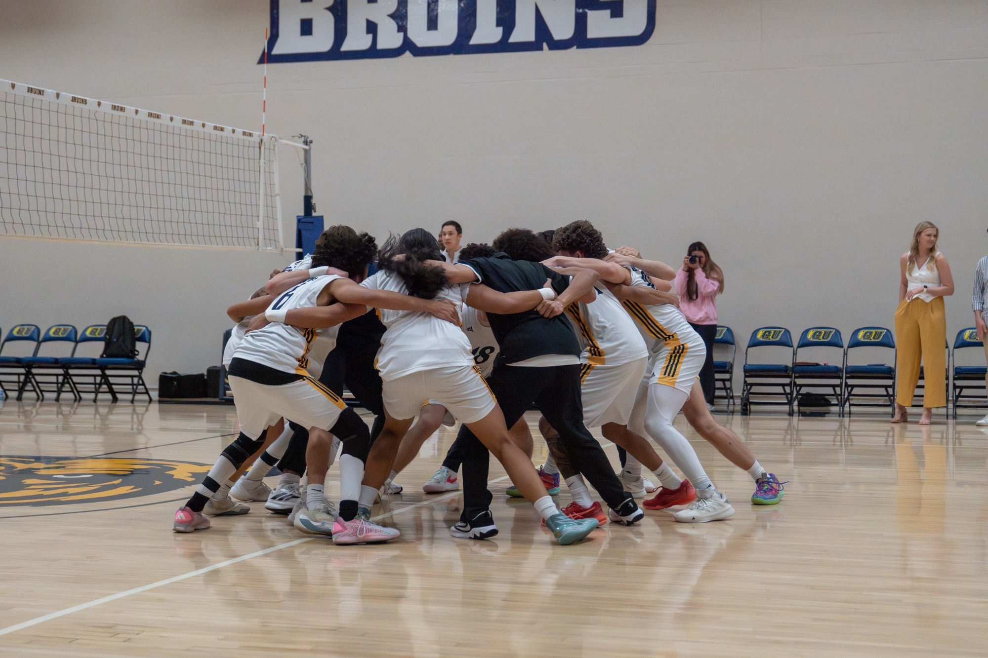 Huddle before match