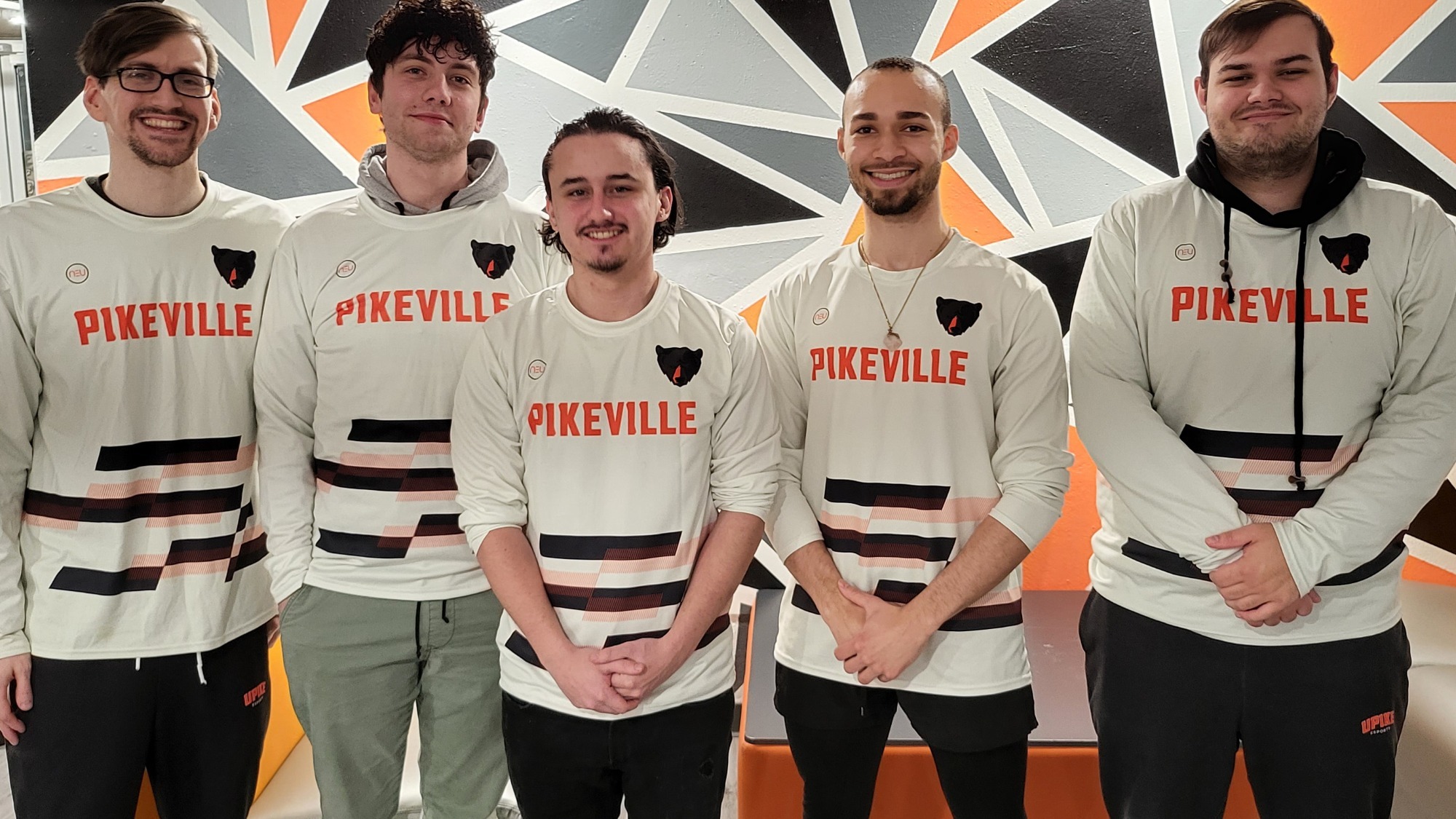 E-Sports MSC Champions Cover 2-17