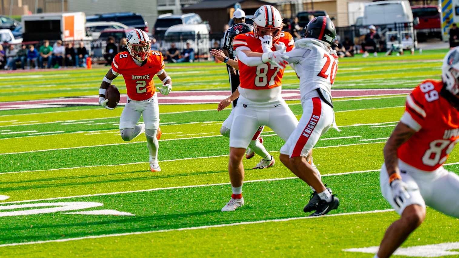 FB -- Jordan Williams catch