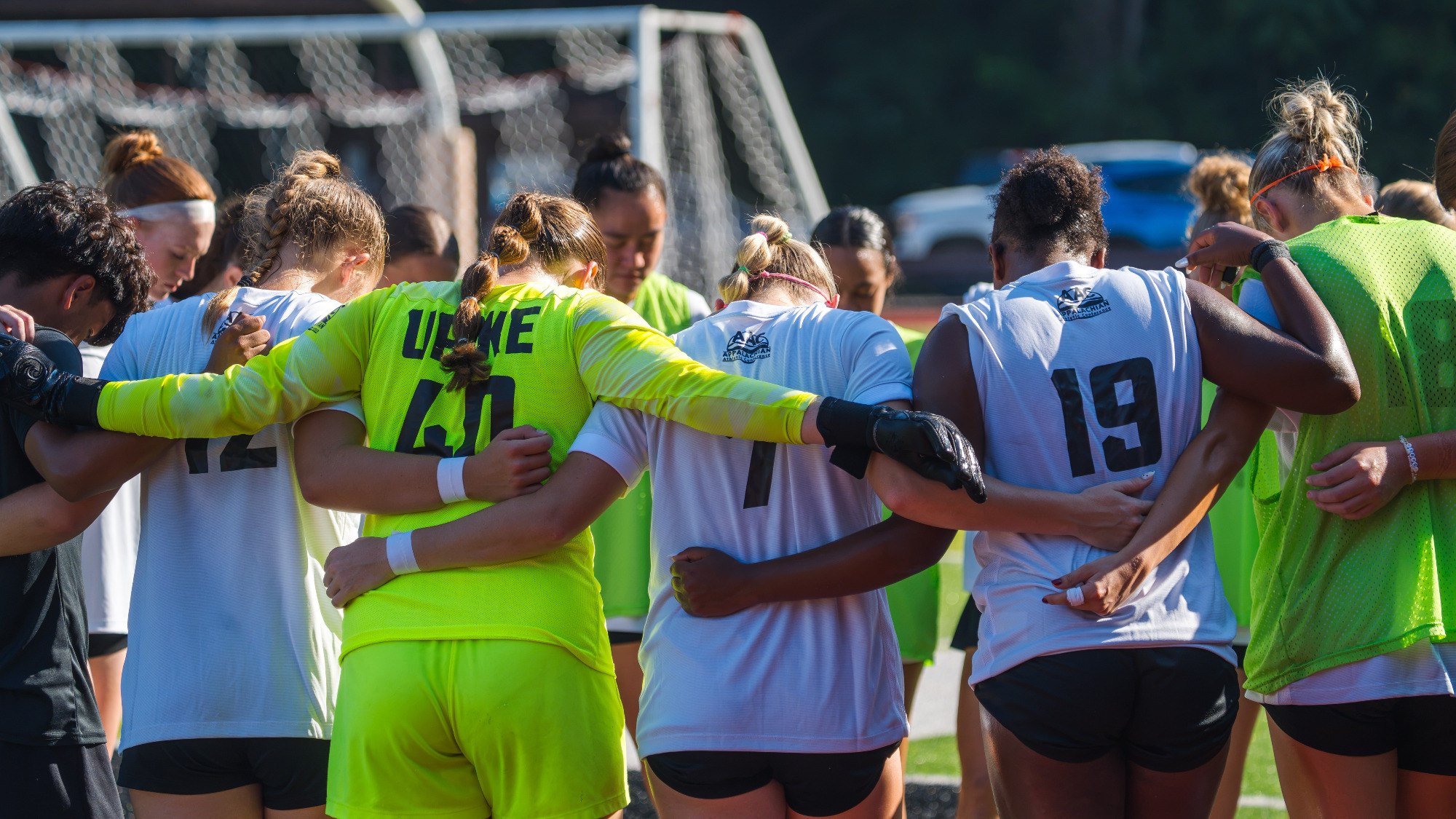 WSoc -- Huddle