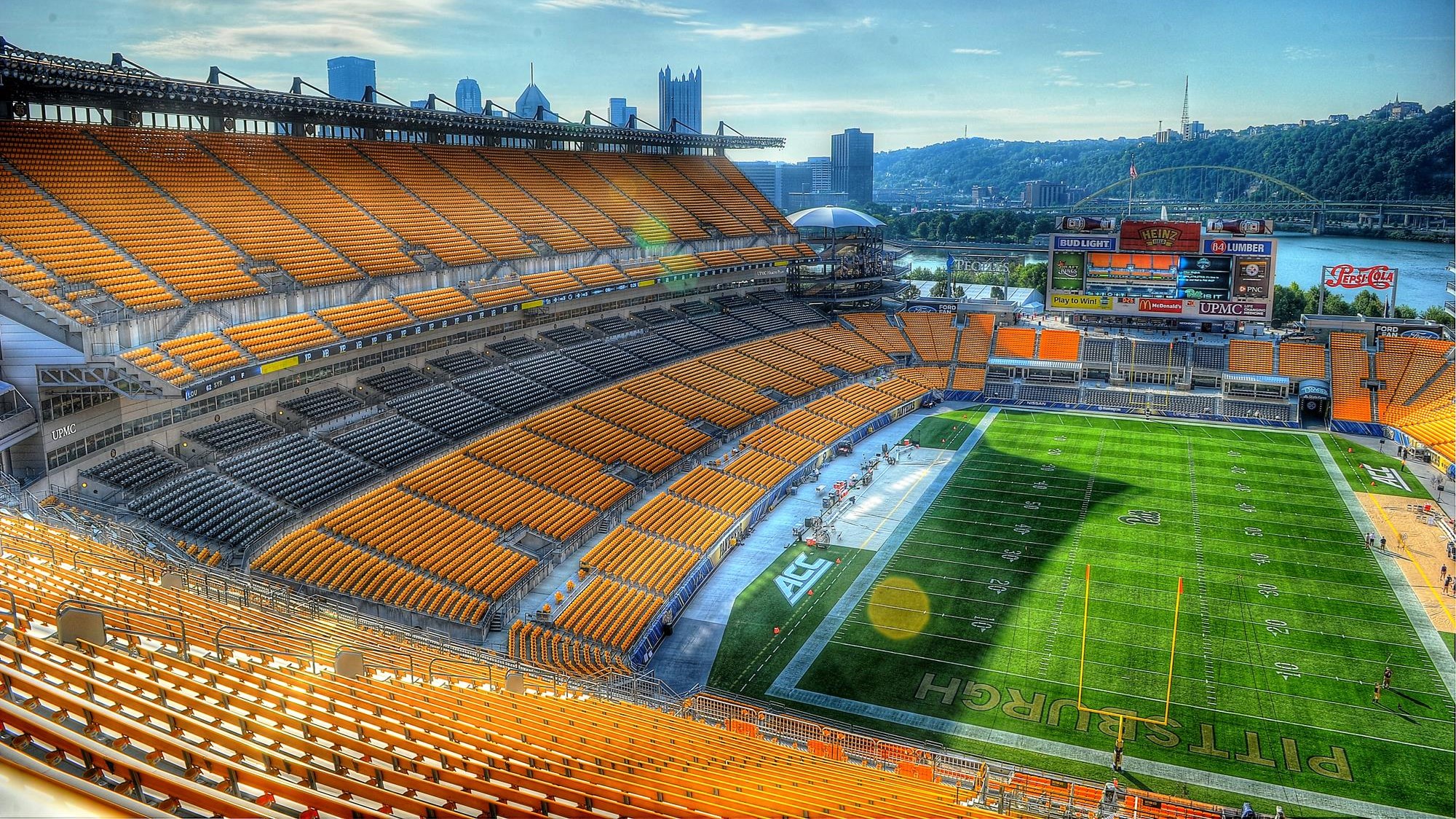 Heinz Field, home of the Pittsburgh Steelers (Pittsburgh Panthers)