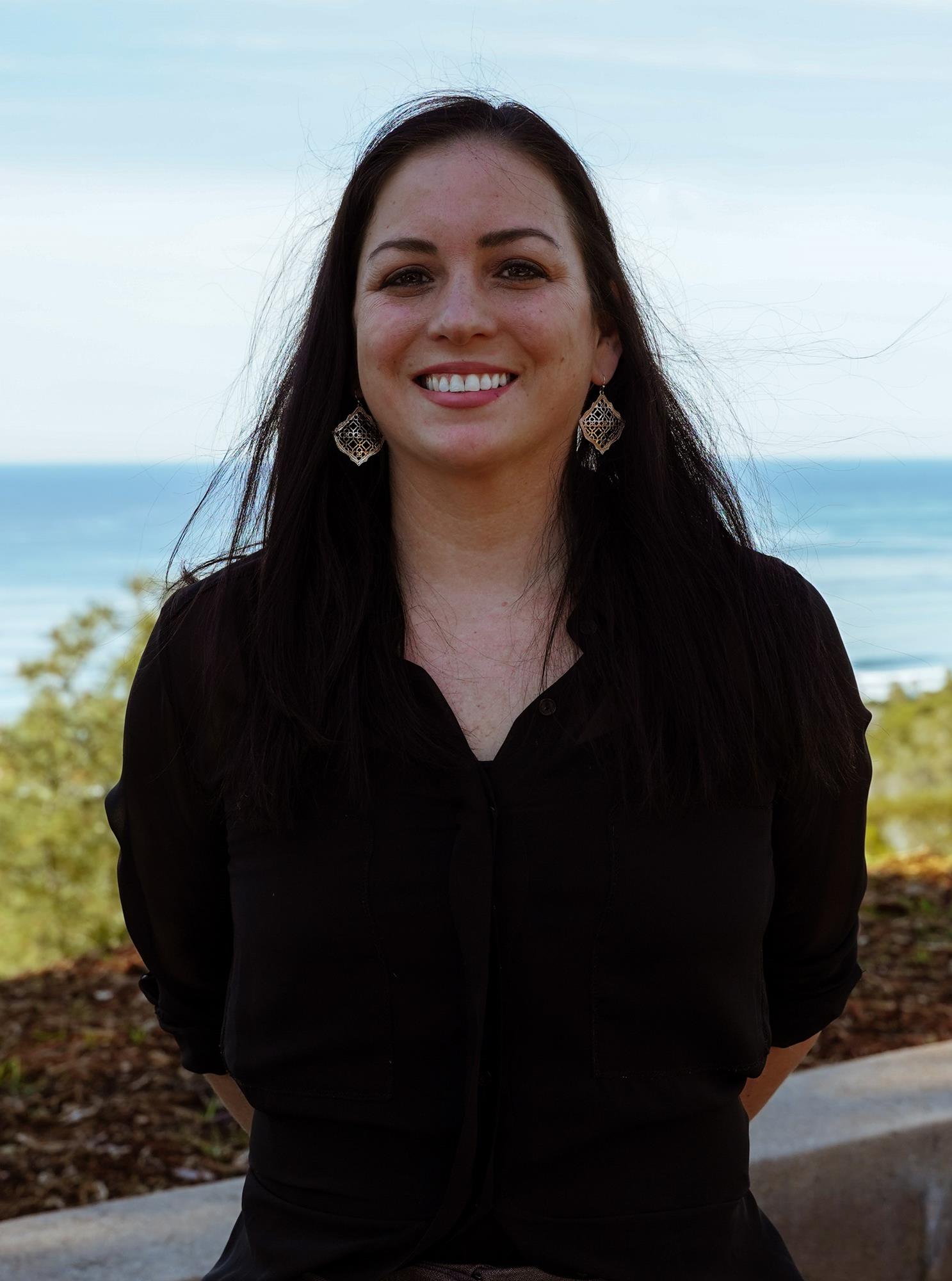 Coach Lisa Faulkner head shot