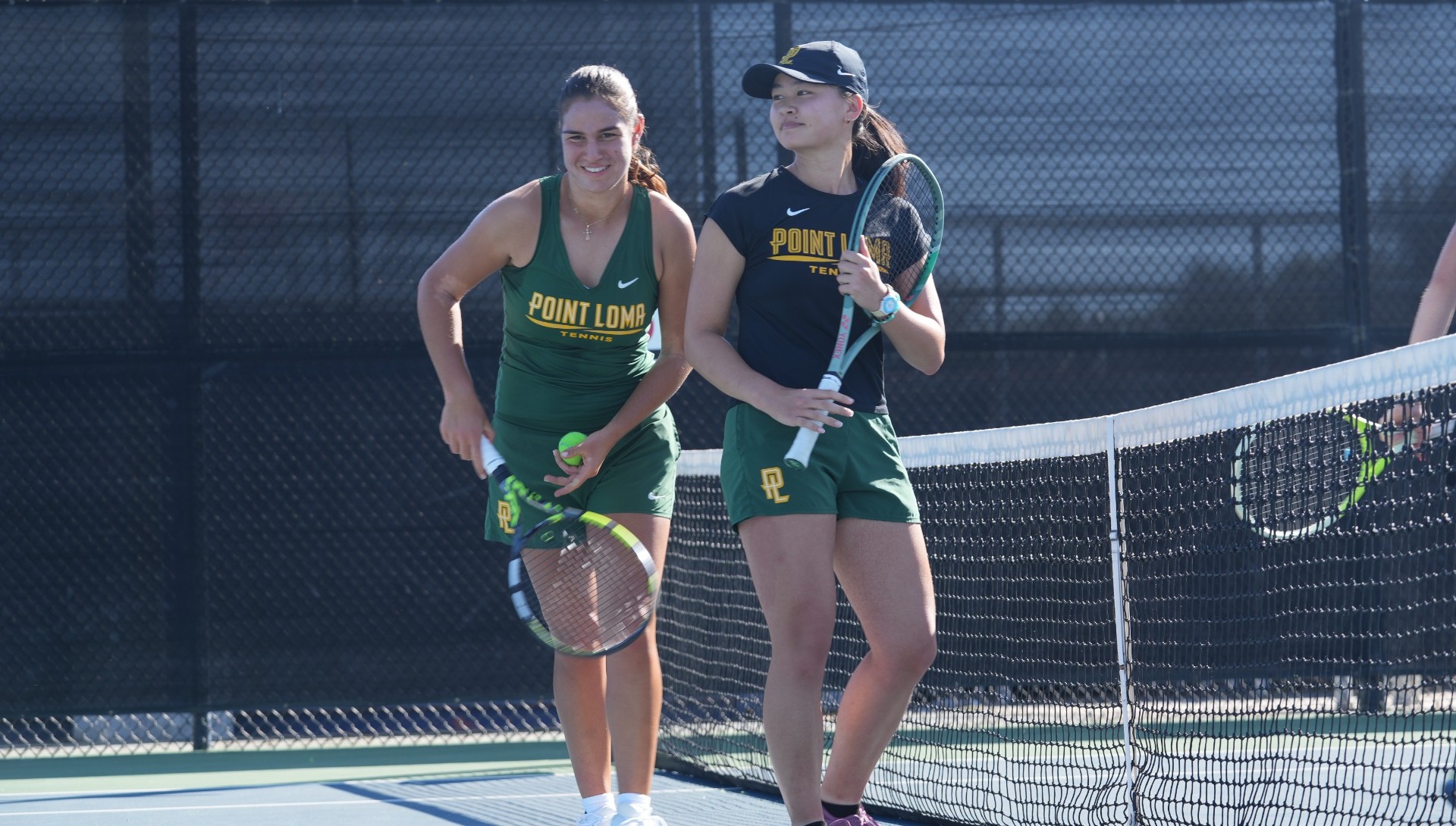 Anna Pallencaoe, Emely Valencia