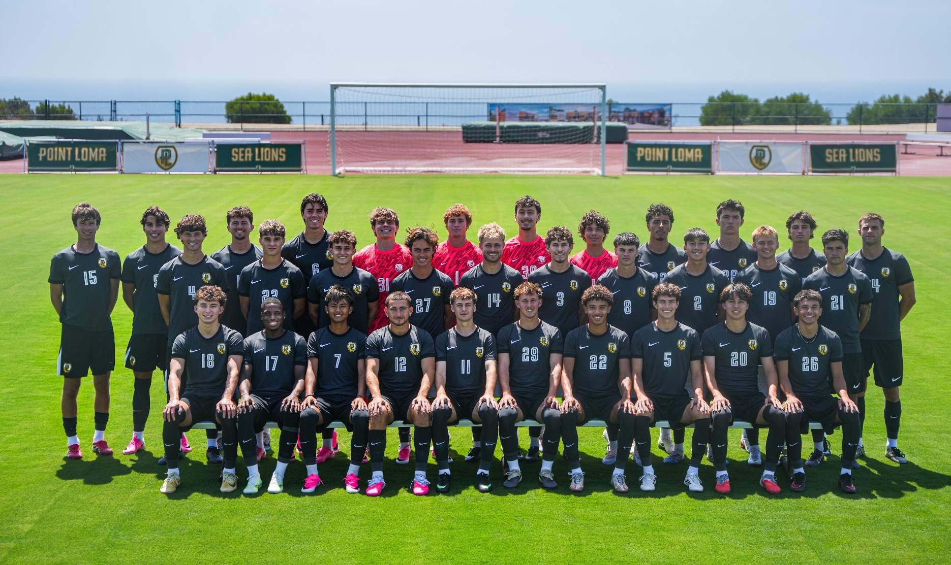 26 MSOC TEAM PHOTO