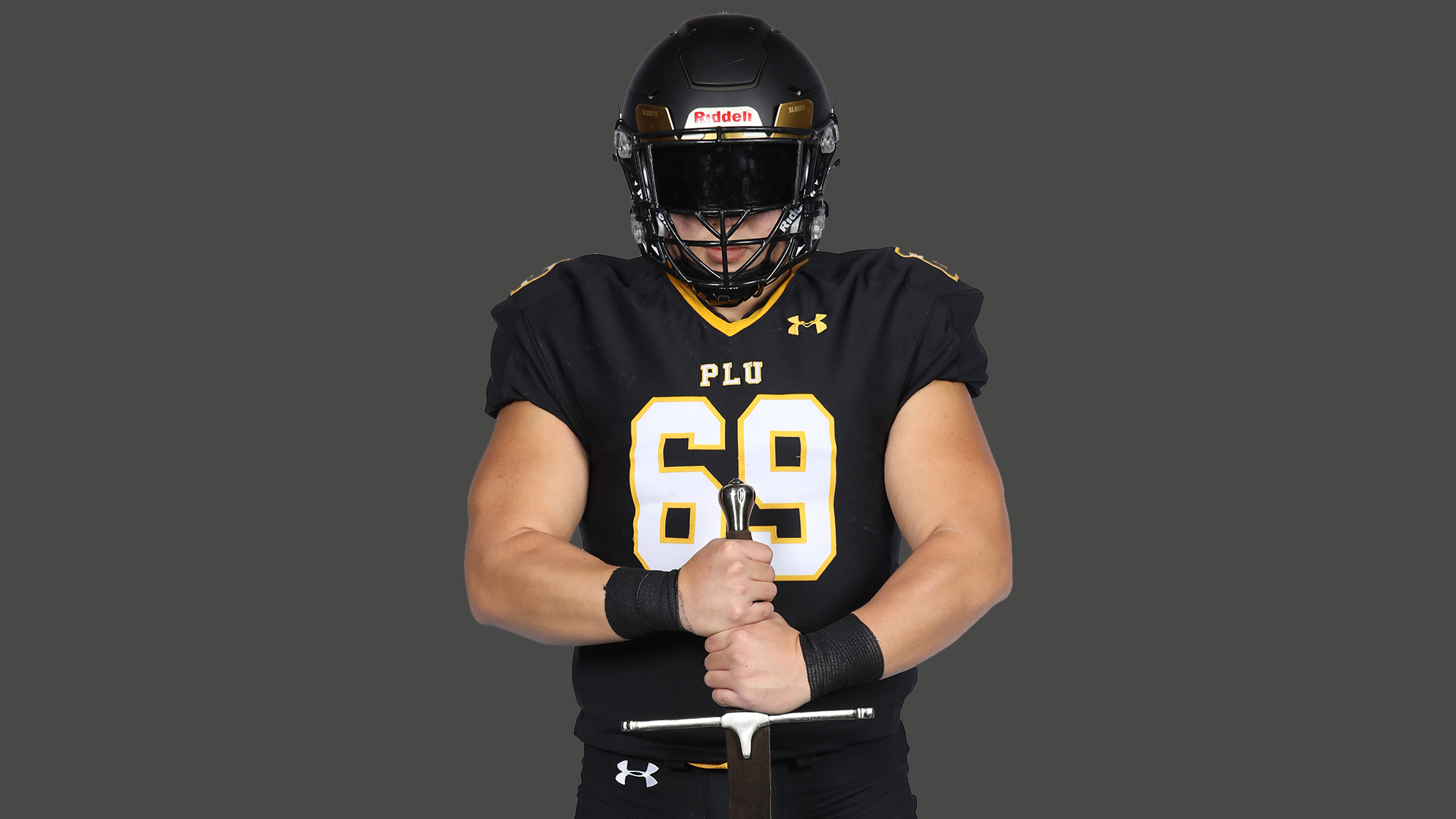 Lute Salute Colin Chun Pacific Lutheran University Athletics