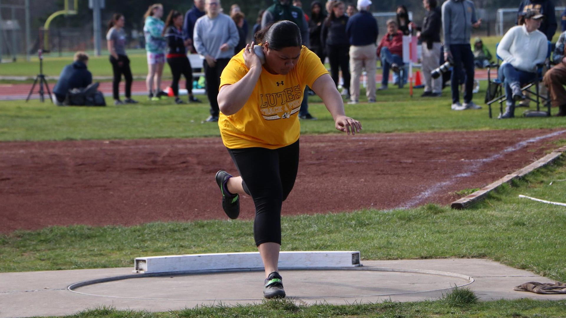 Lutes Shine in California Sun at Westmont Classic Pacific Lutheran