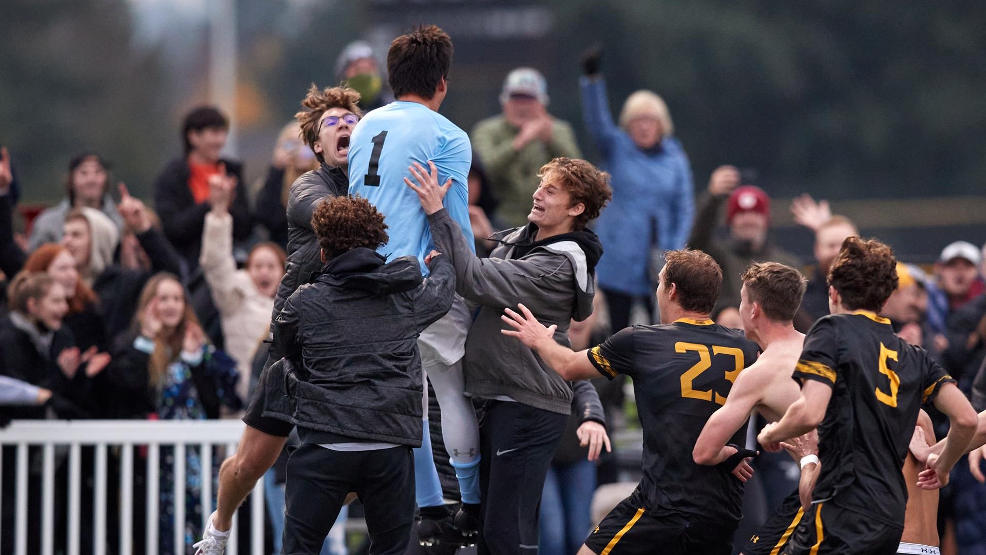 Veteran Lutes Gunning for 5th Straight NWC Crown Pacific Lutheran