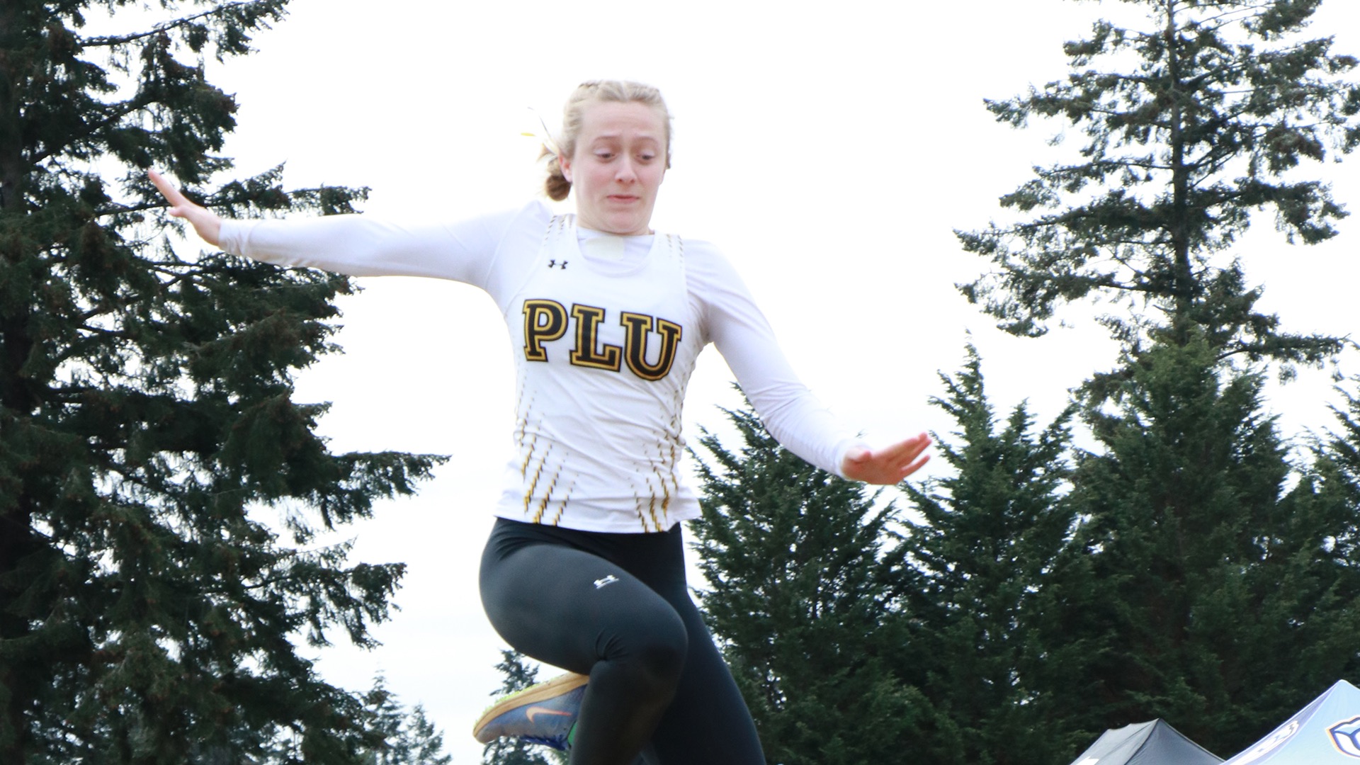 Kyleigh Archer at PLU Open
