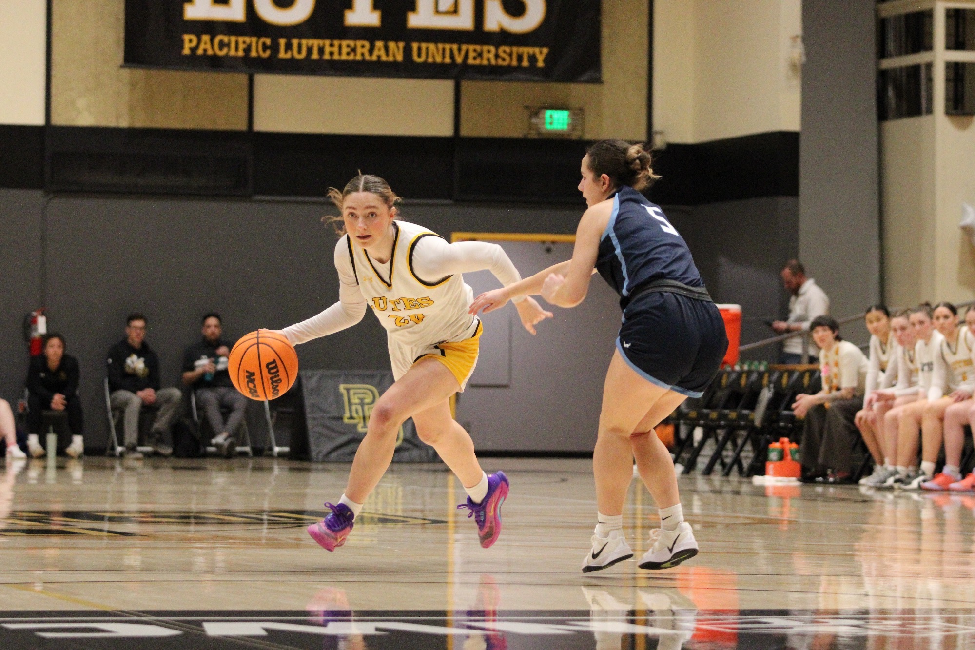 Sydney Reisner drives vs Whitman