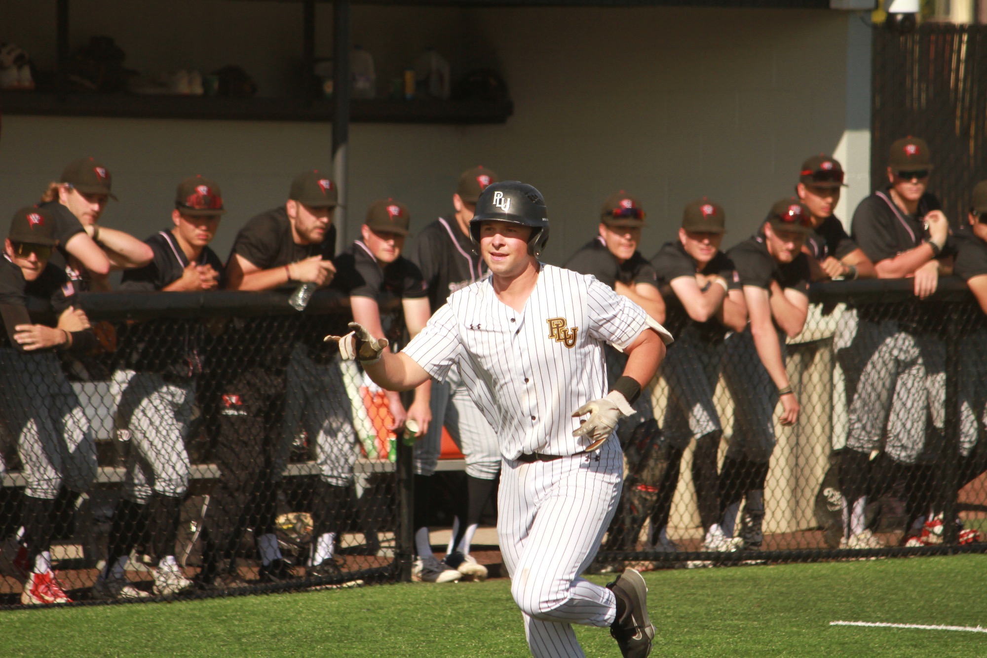Phinney running home versus Whitworth