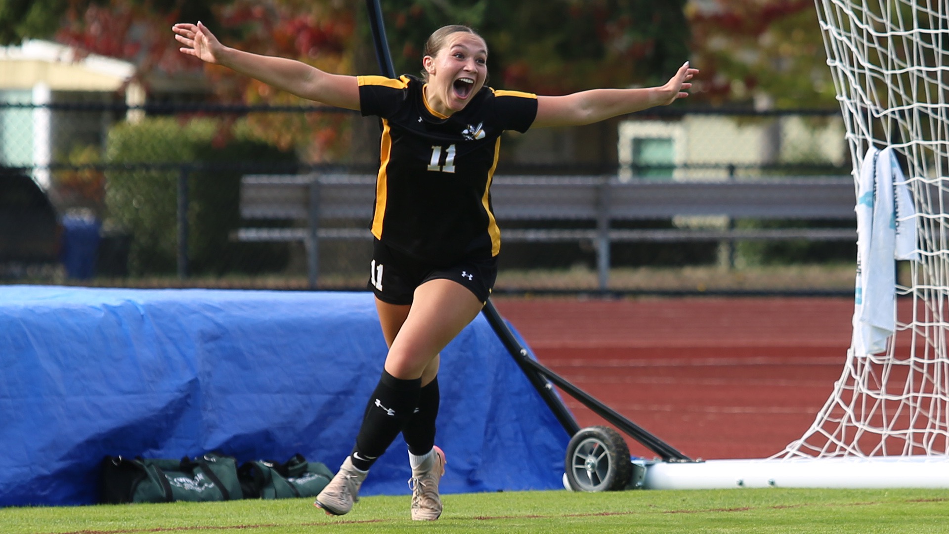 Kami Novotny scores against UPS