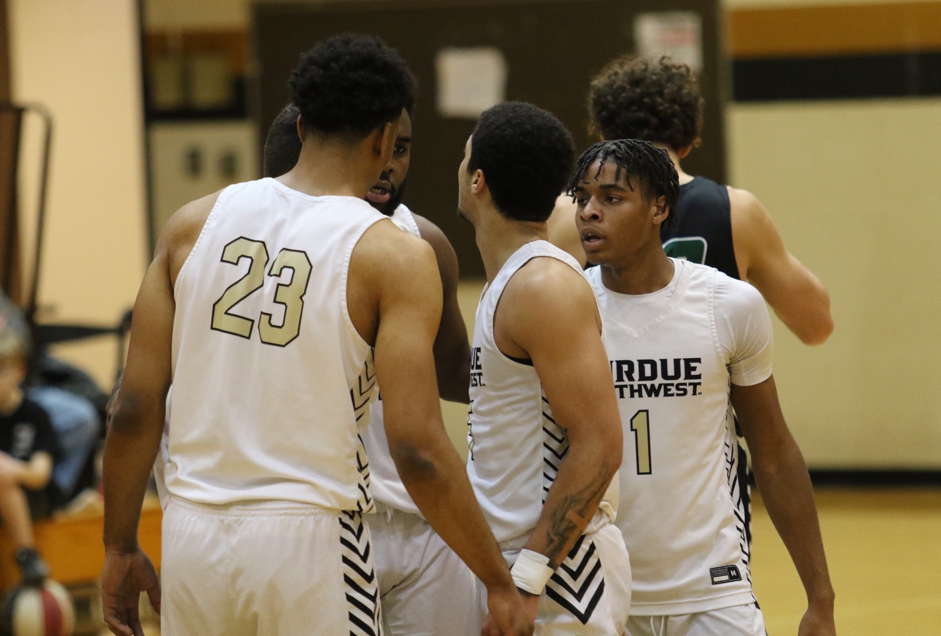 Men's Basketball drops tough game vs. Ferris State in GLIAC Tournament