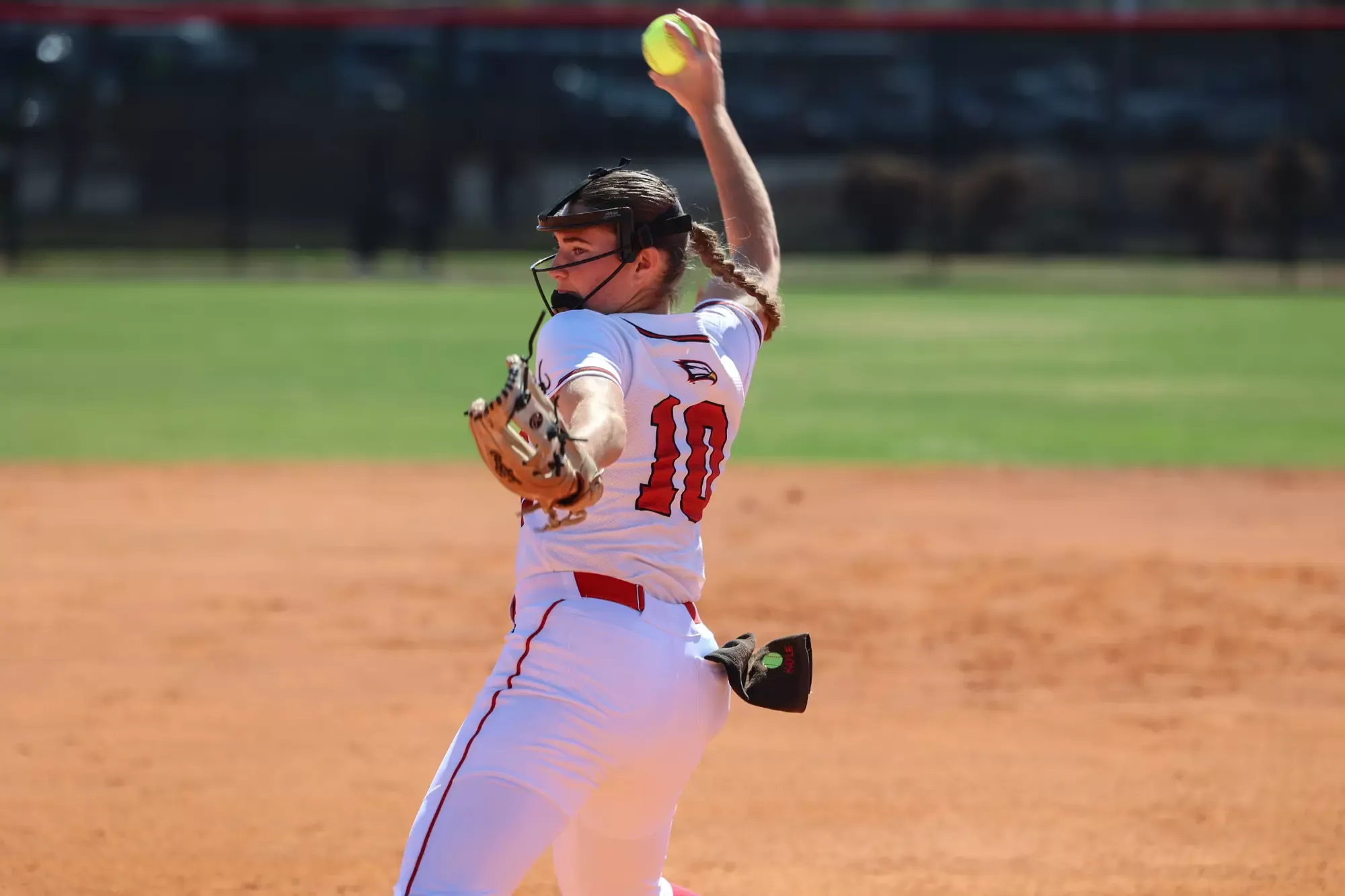 Hayle Peterson delivers a pitch vs. LSSC