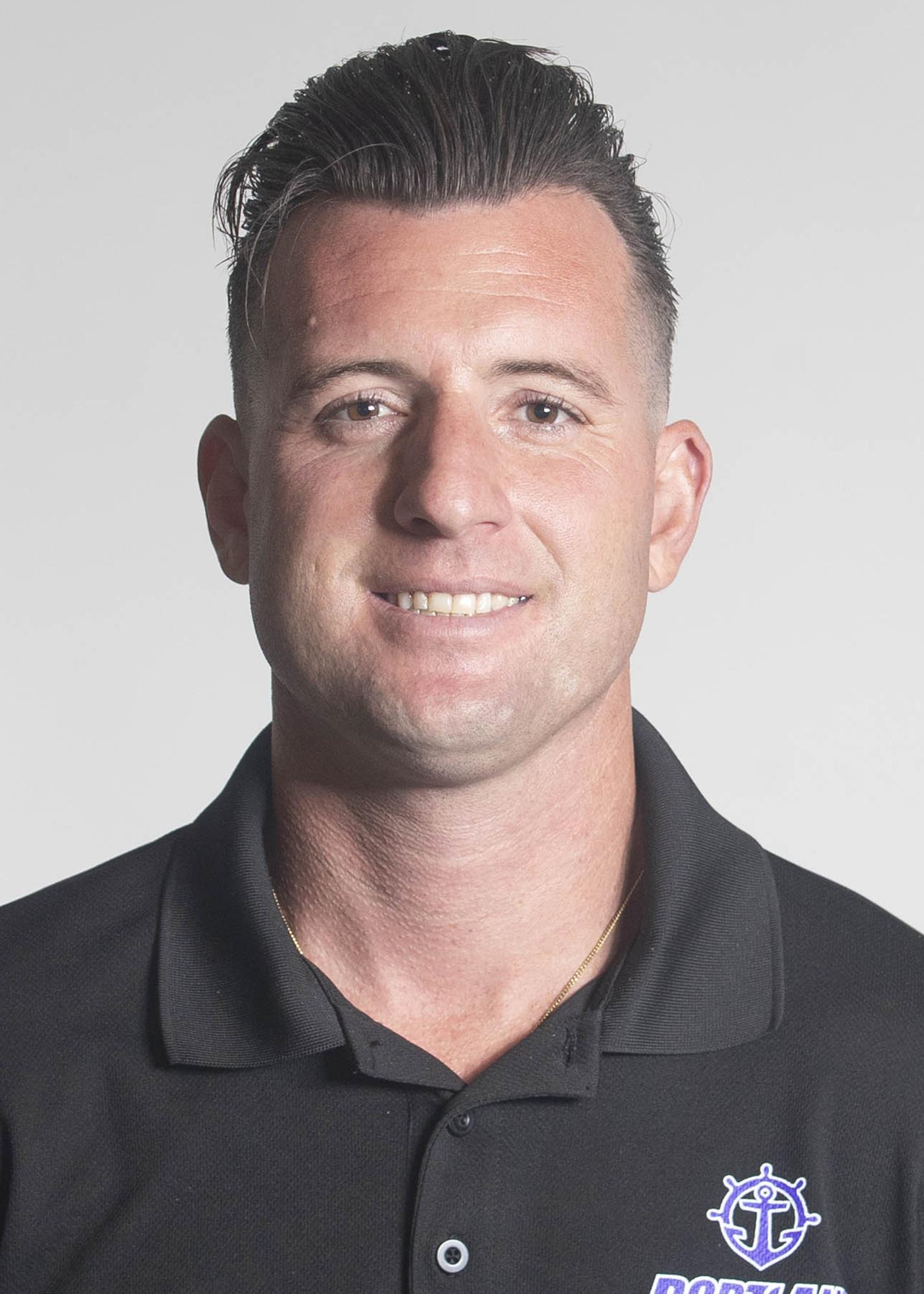 TJ Lipold head shot.