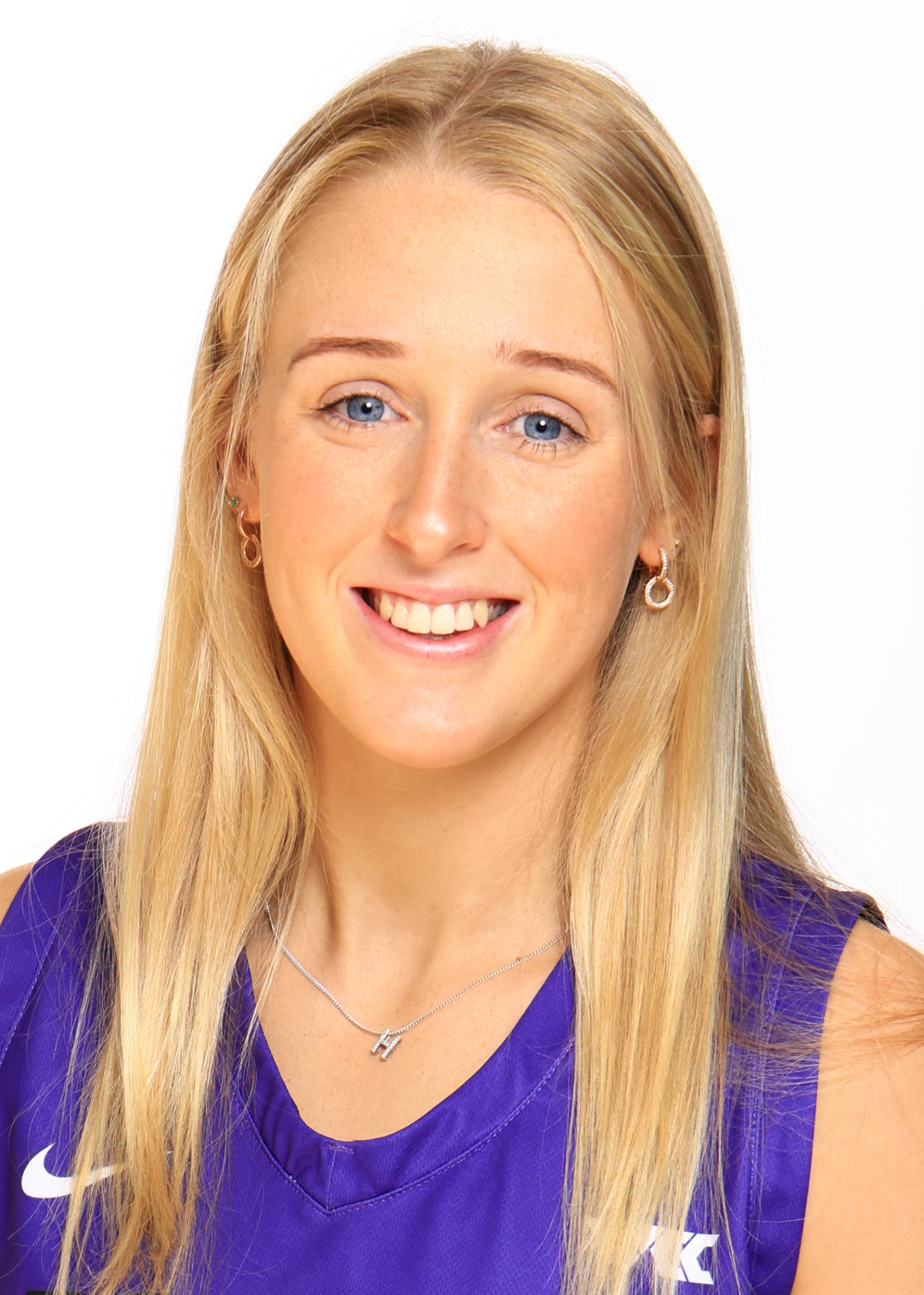 2022-23 WBB head shot of Haylee Andrews.