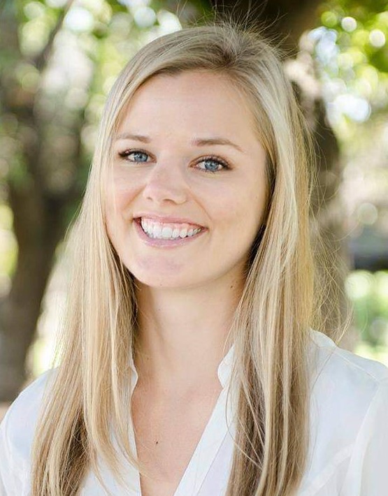 Jackie Greulich Headshot