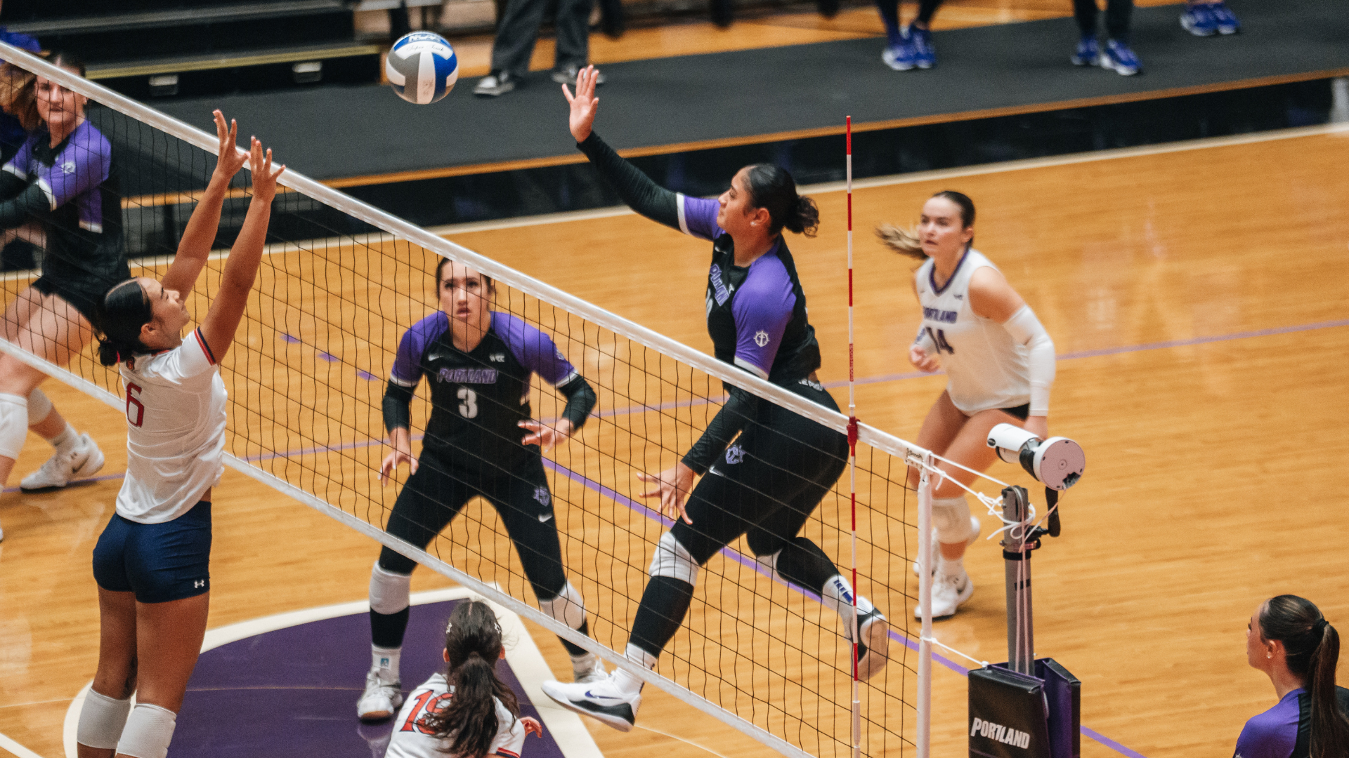 Kaauwai attack middle