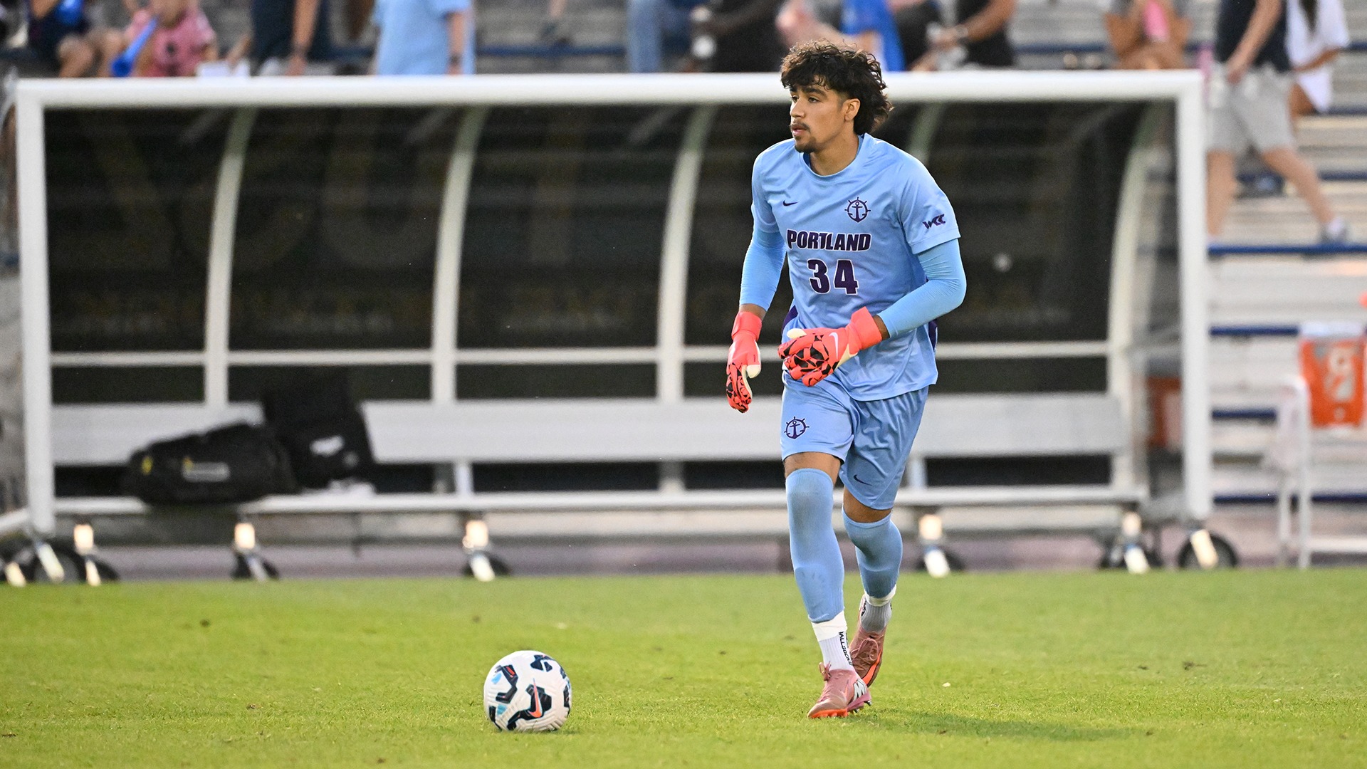 Miguel-Angel Hernandez scans the field for a kick.