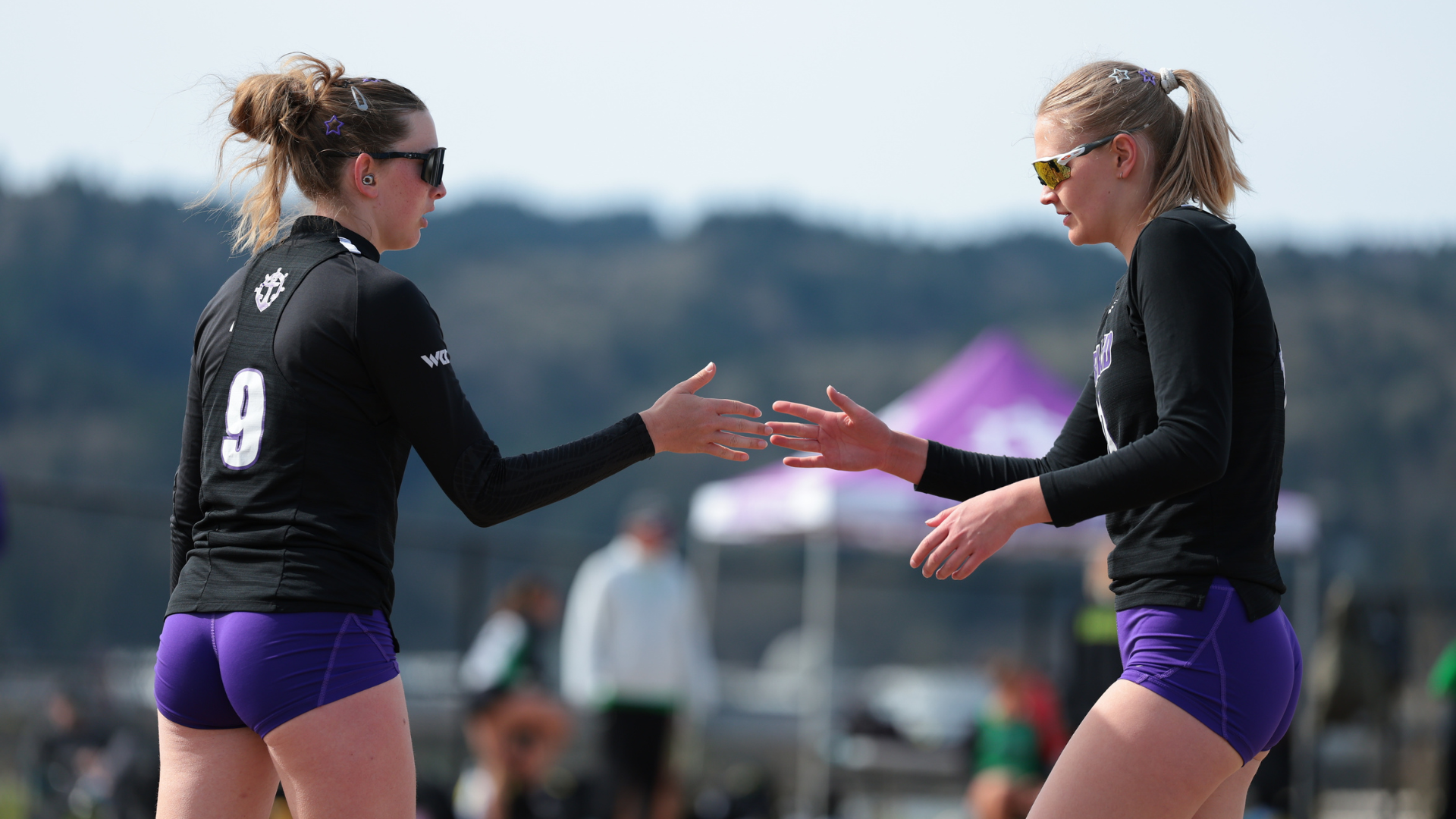Larsson and Freytag secured victory against Oregon