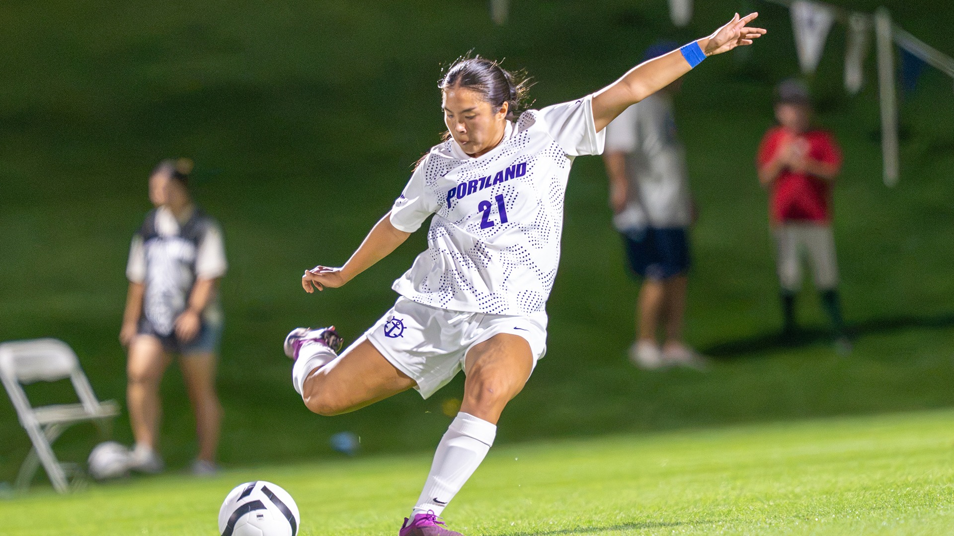 Tayvi Khann looks for the pass against Utah State.