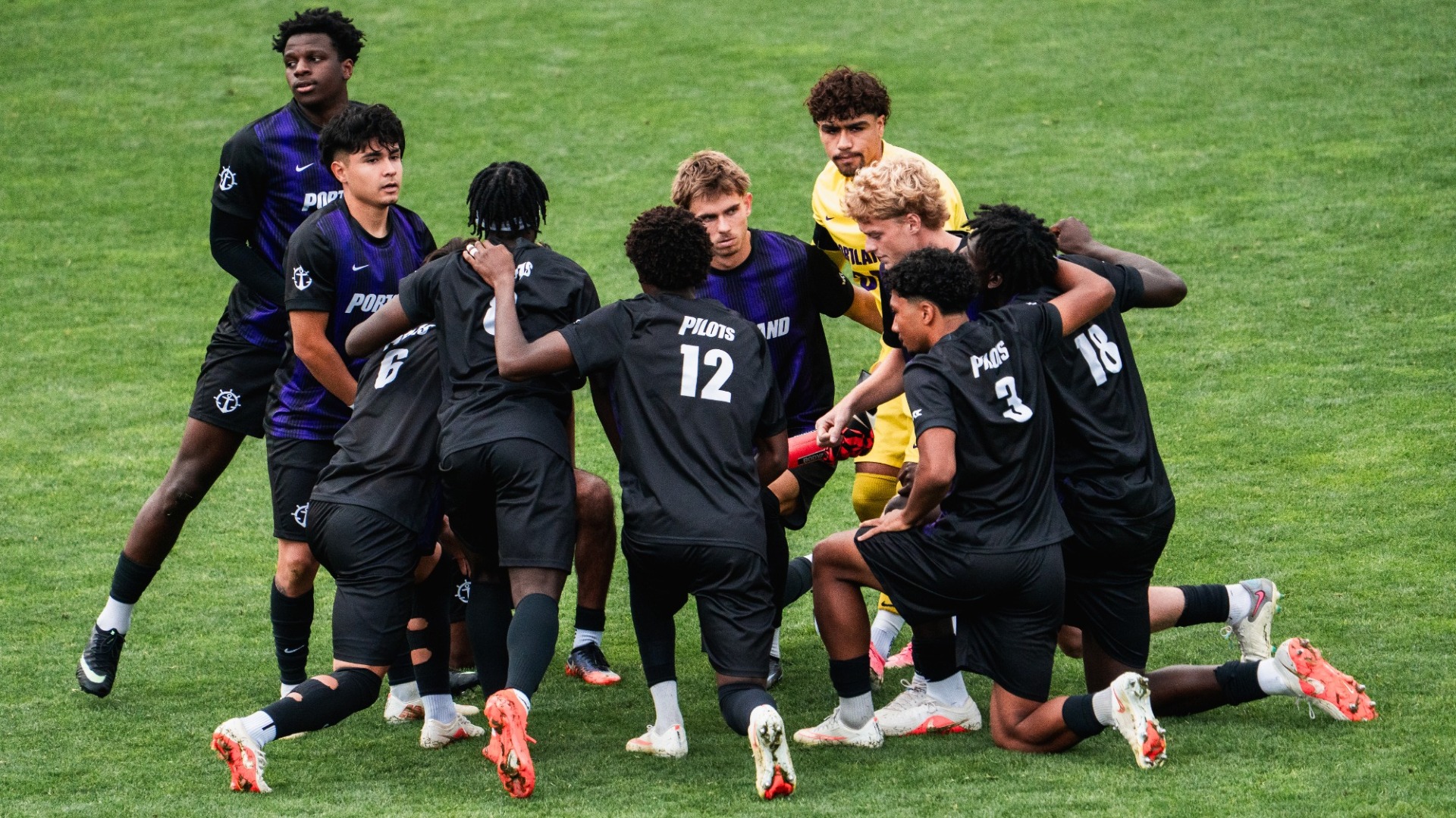 Pilots Men's Soccer huddles ahead of their matchup against the Oregon State Beavers.