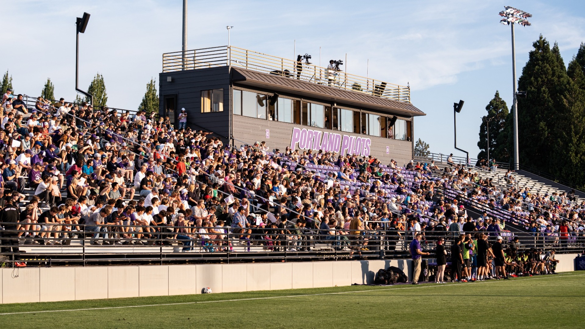 The crowd at Portland's season opener against the California Golden Bears.