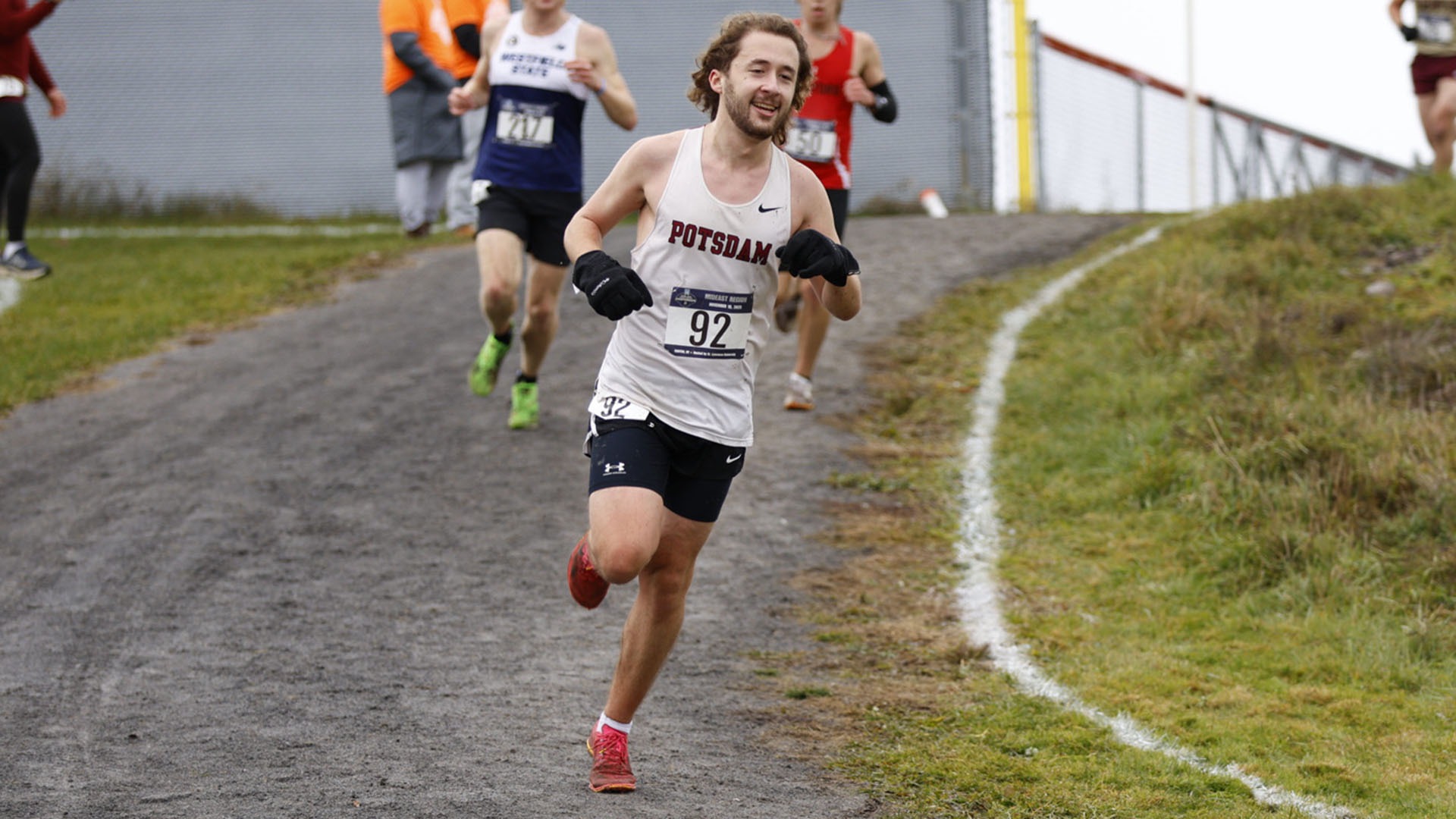 Samuel Barney runs at the 2025 NCAA Mideast Region Championships at SLU on 11/15/25.