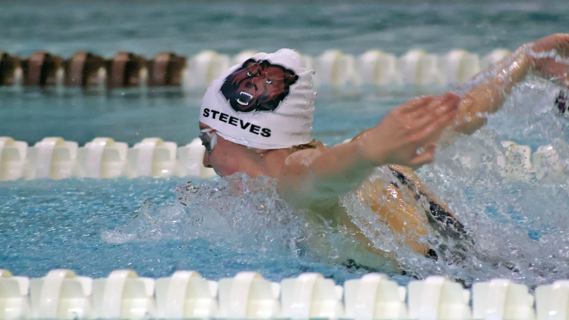 Katherine Steeves swims during the 2025-26 season.