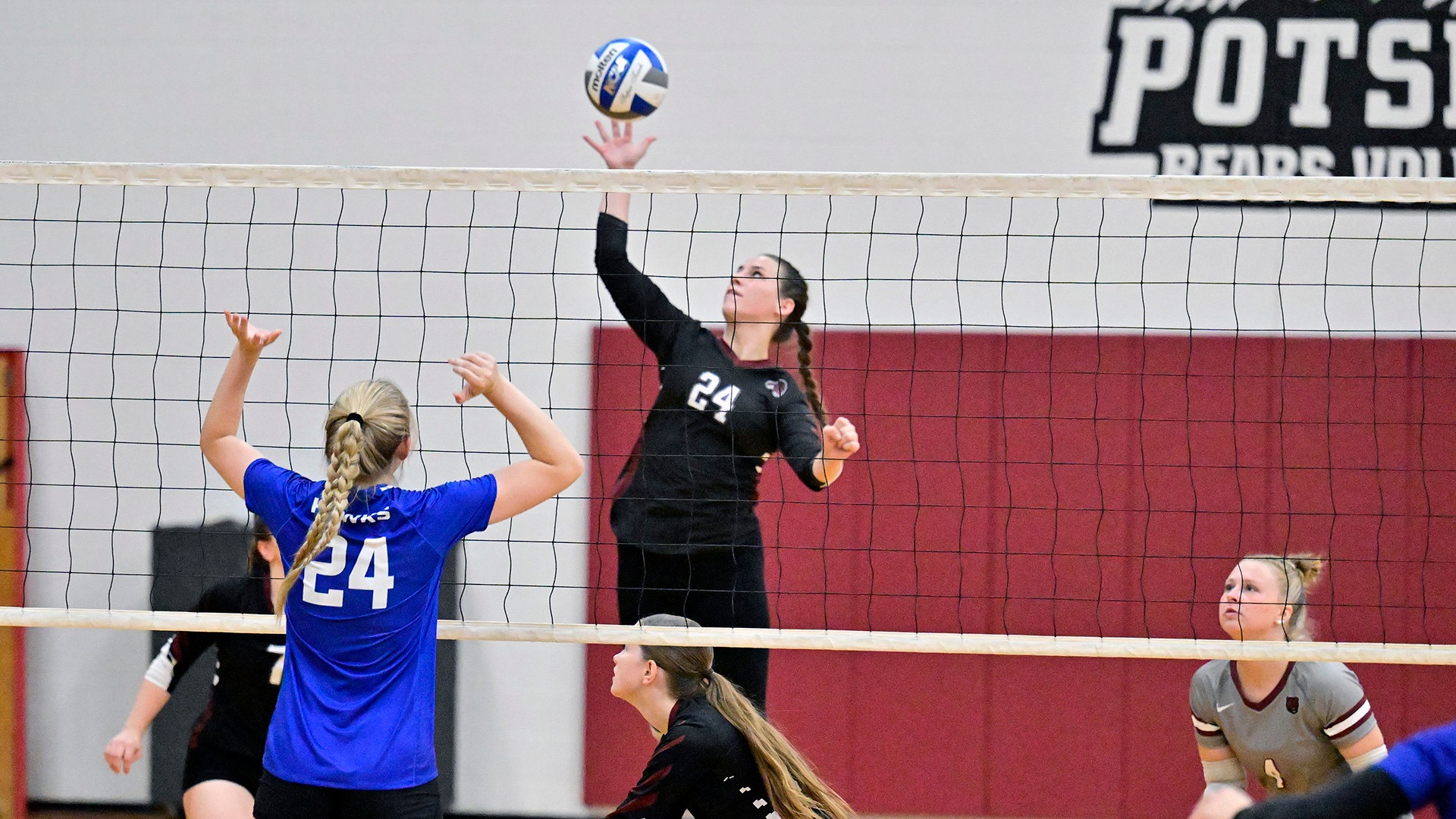 Ashlee Hagerman attacks against Hilbert on 9/12/25.