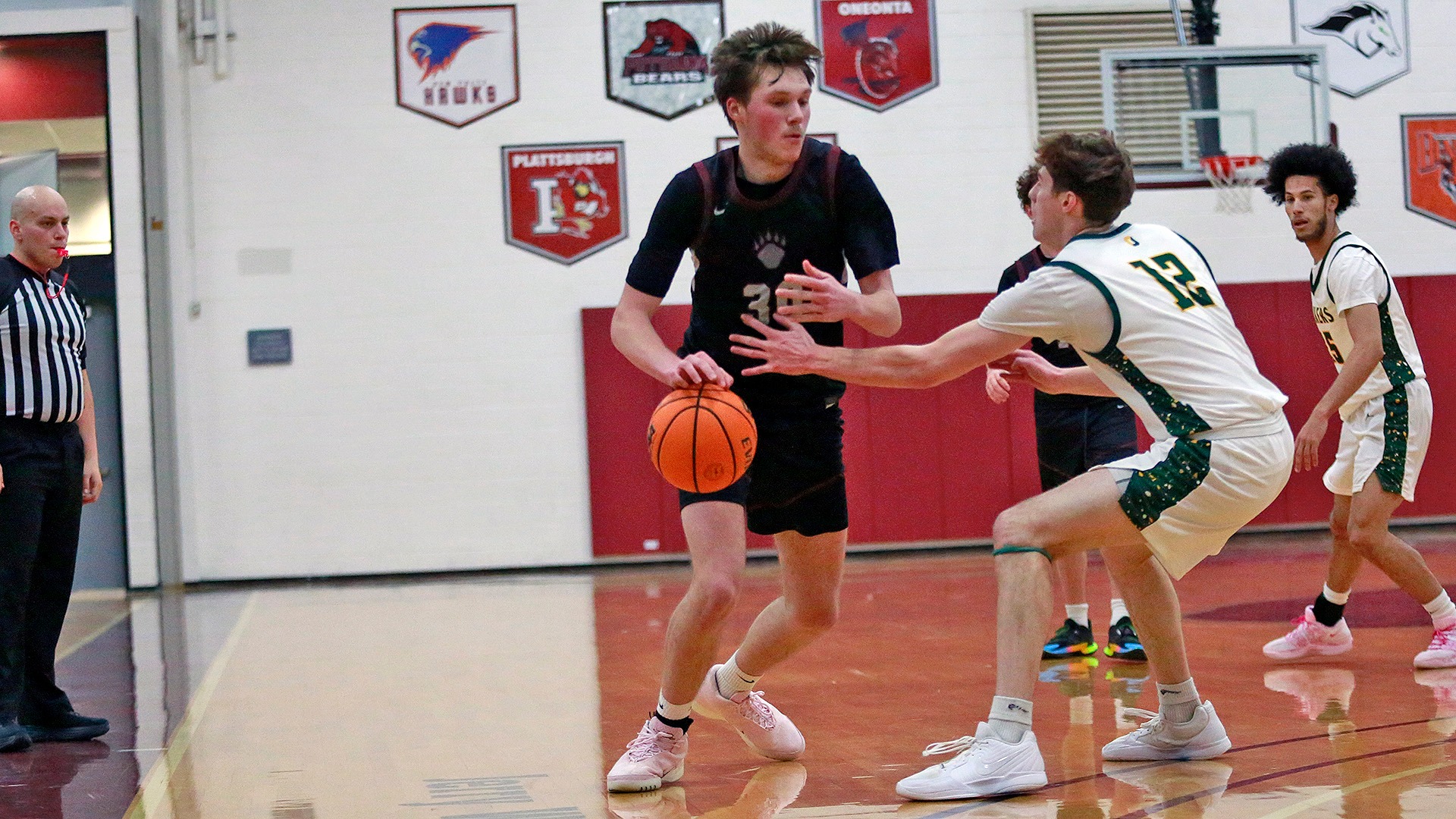 Landon Cox drives to the basket against Oswego on 1/31/26.