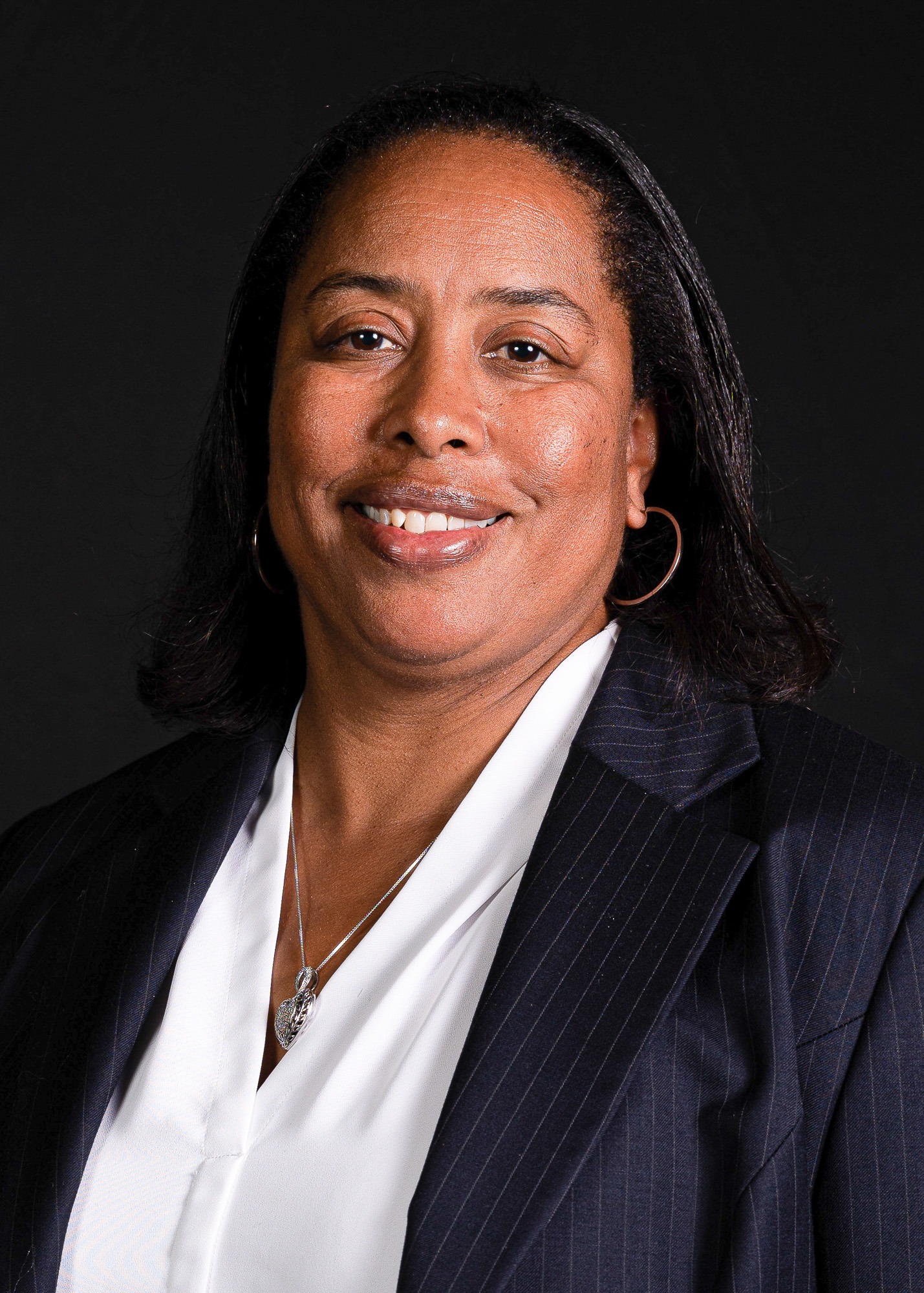 Monica Holmes Headshot