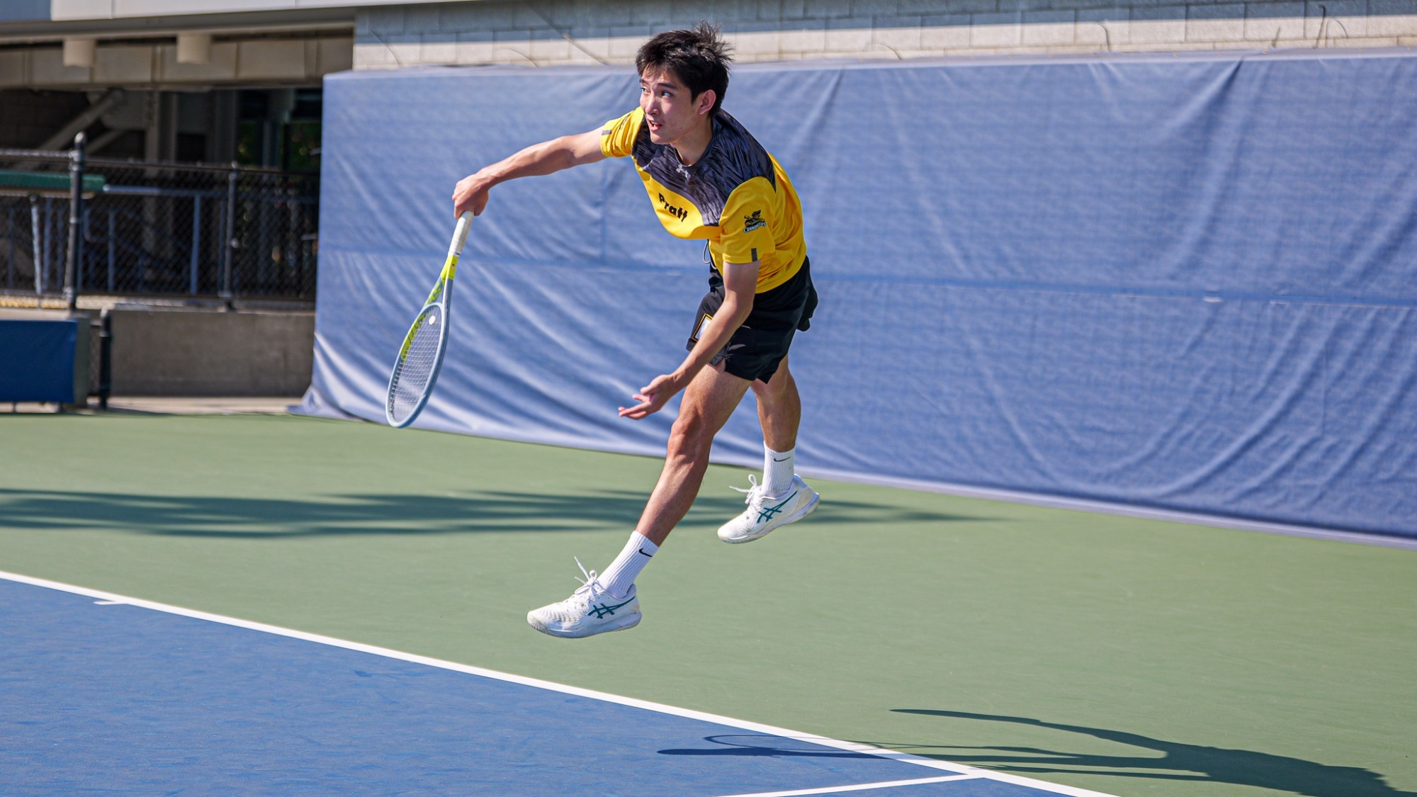 Eagle Zhang serves 