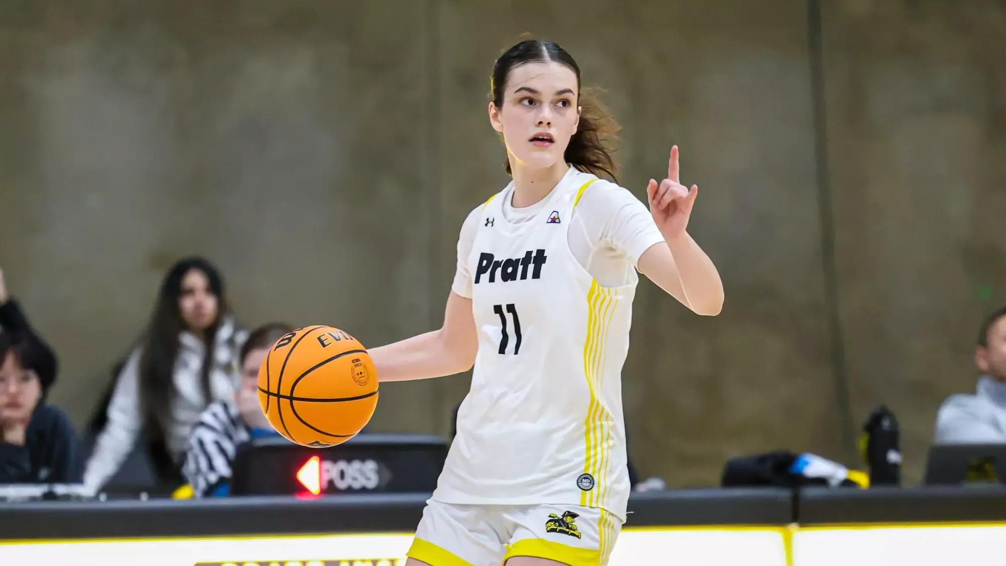 Dahlia Dimitrov dribbles with her right hand