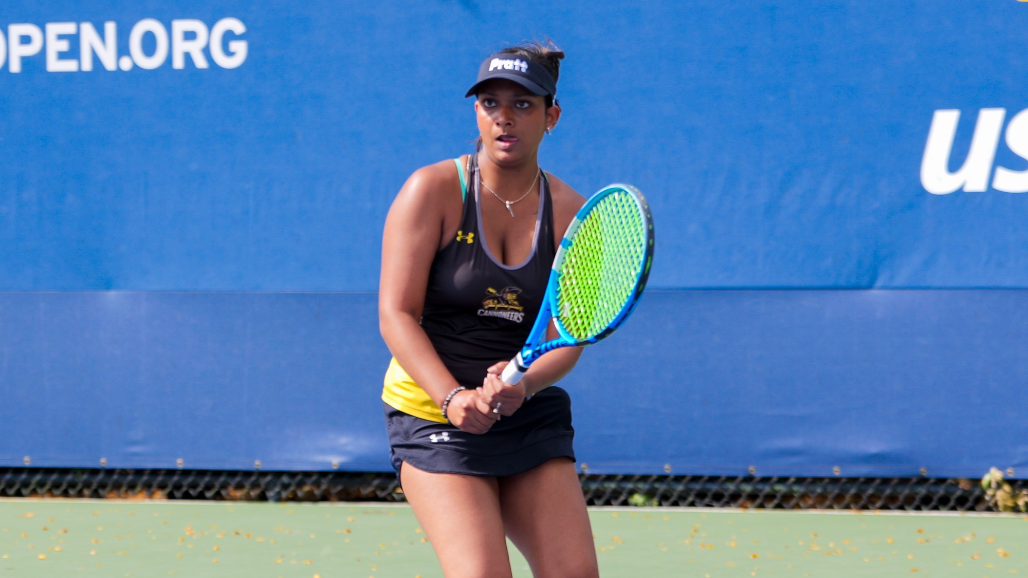 Srishti Agarwal prepares to hit a backhand