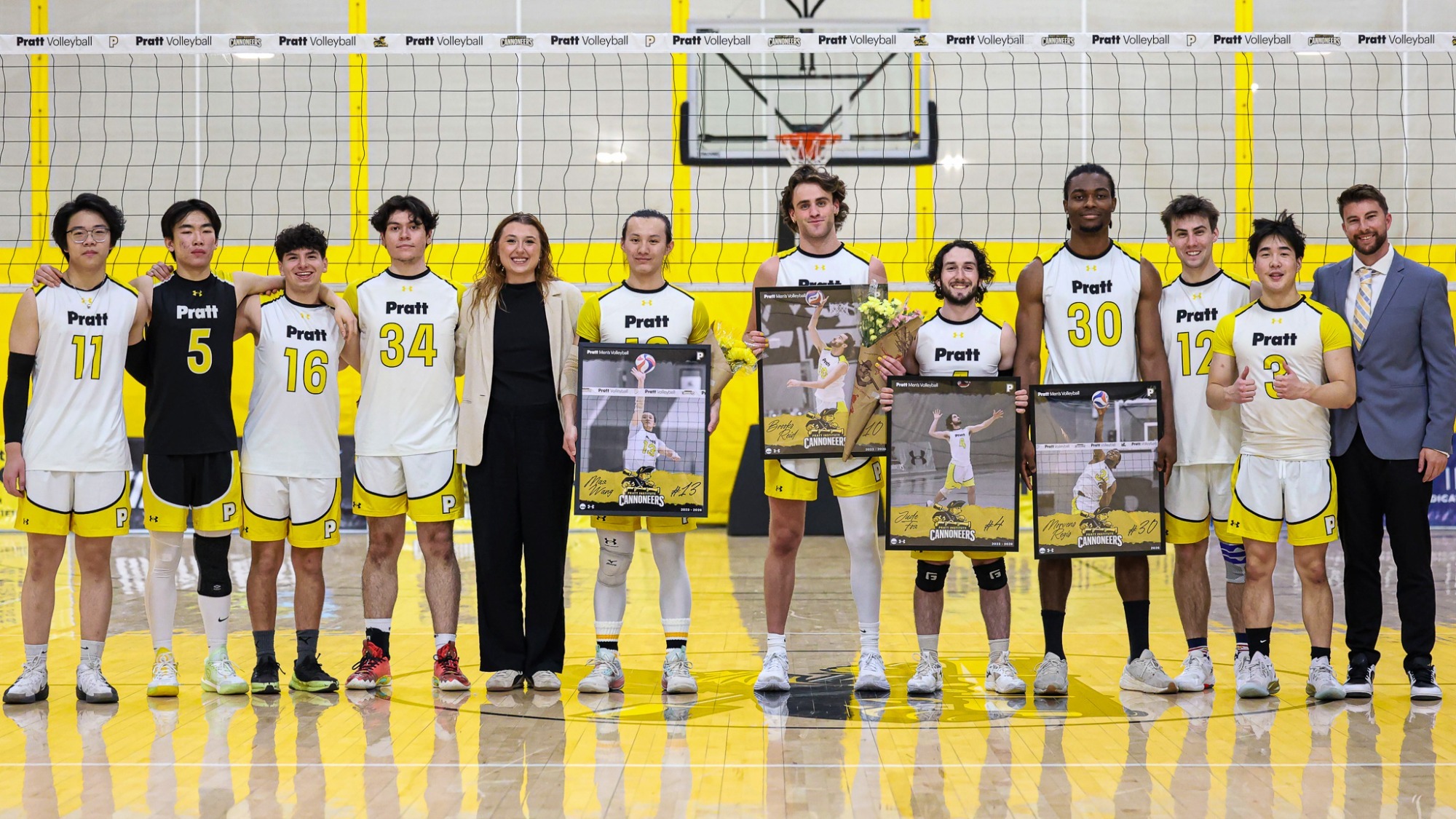 Pratt Men's Volleyball takes a group photo on Senior Day
