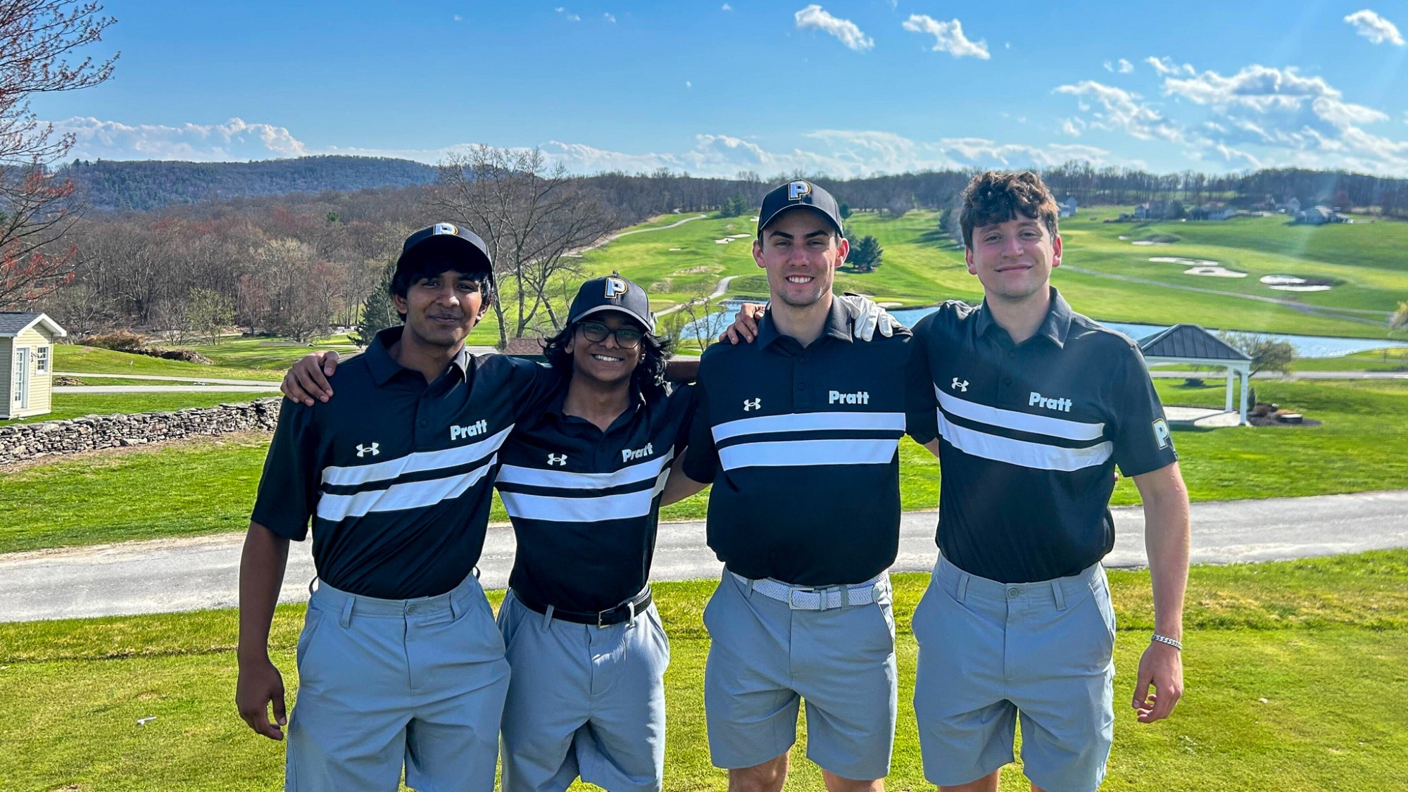 The Pratt Golf team poses at Stone Hedge Golf Course following their inaugural match.