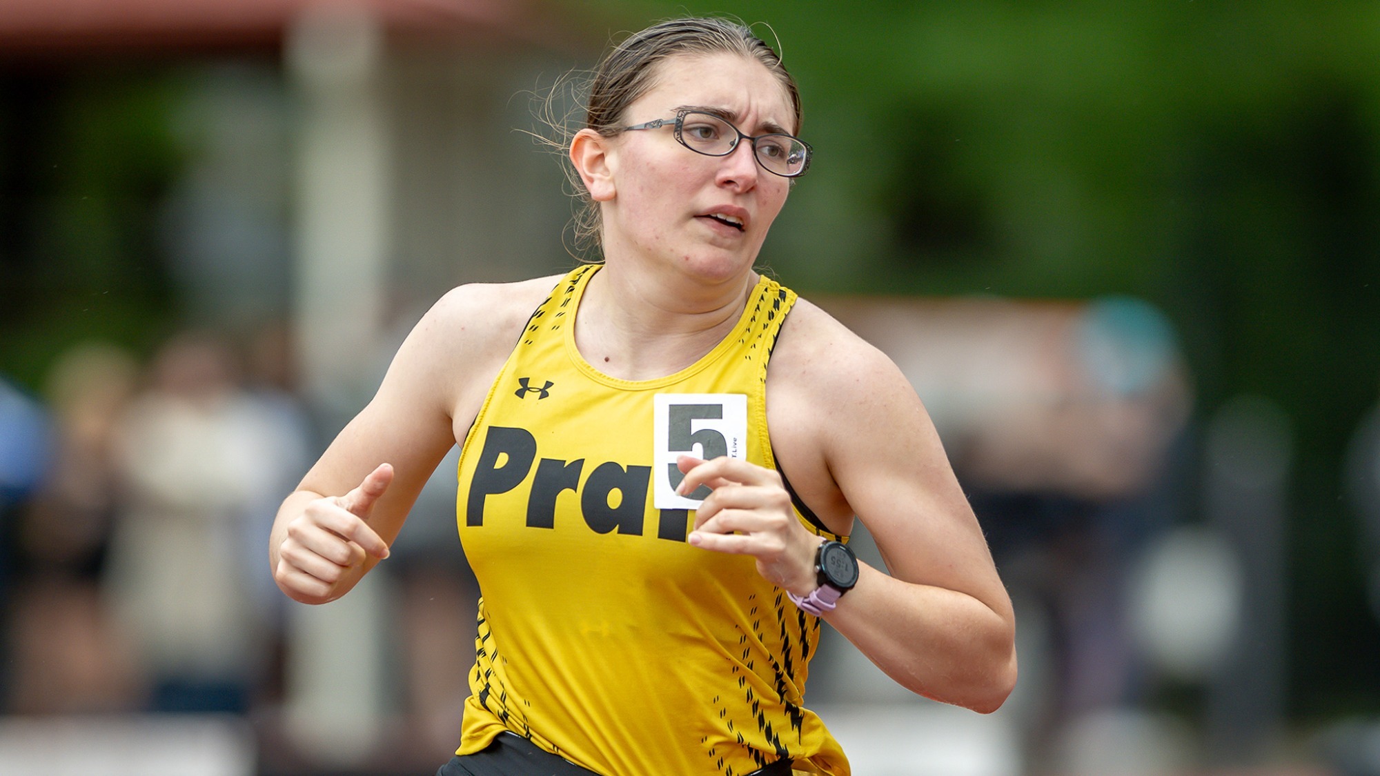 Giovanna Lisa runs in the Vassar Twilight