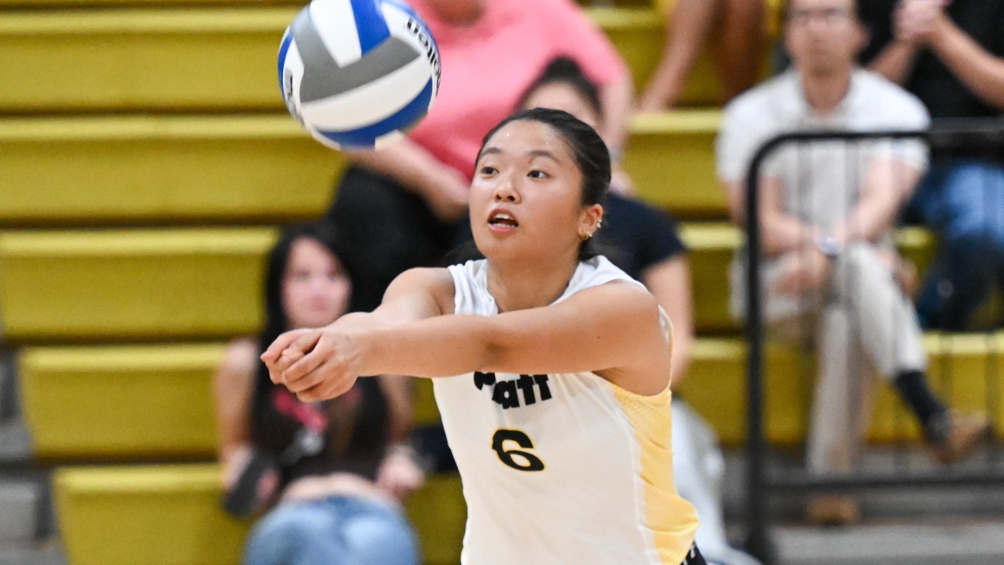 Eden Shih bumps the ball