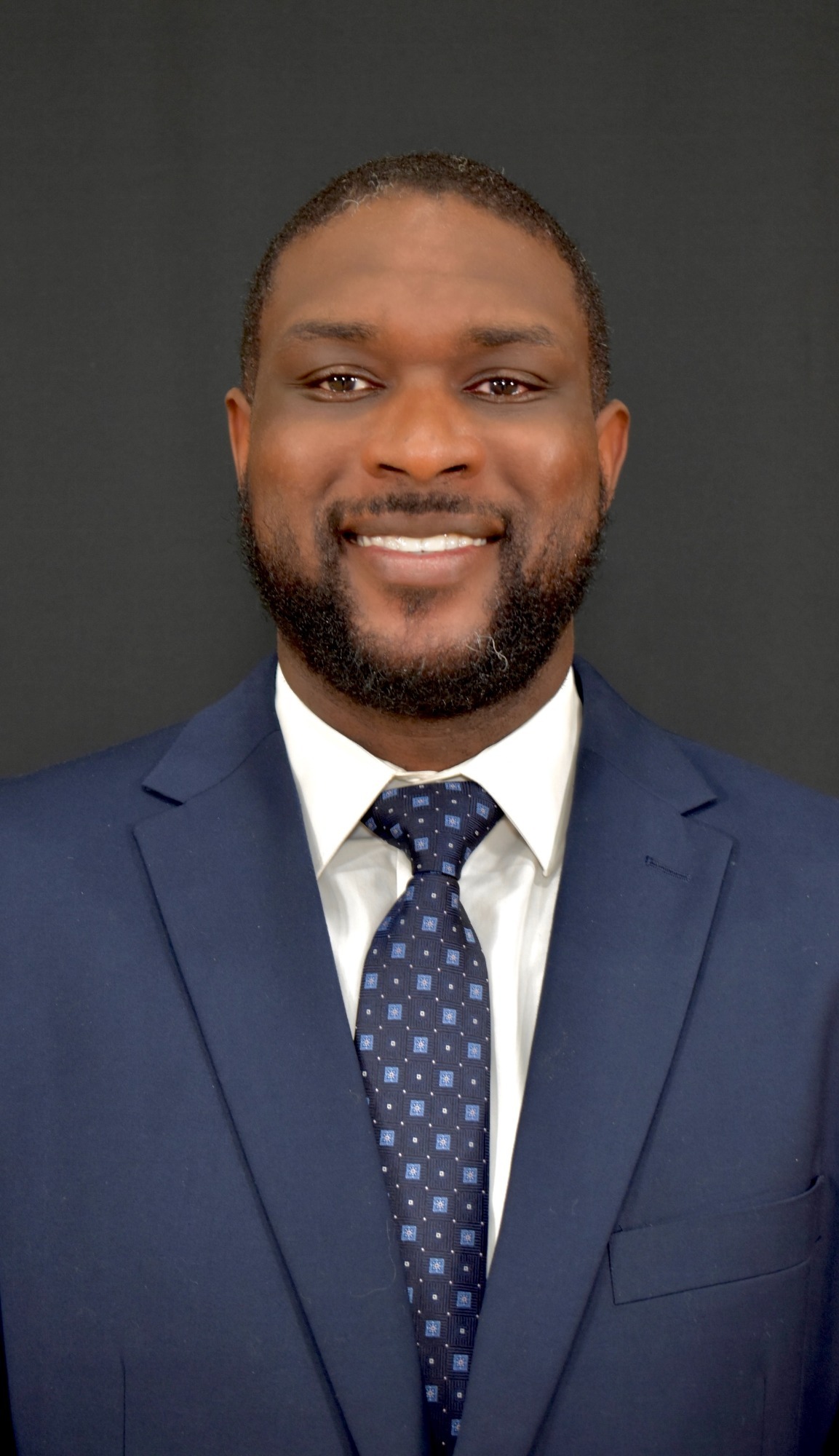 Headcoach Roman Gentry Headshot