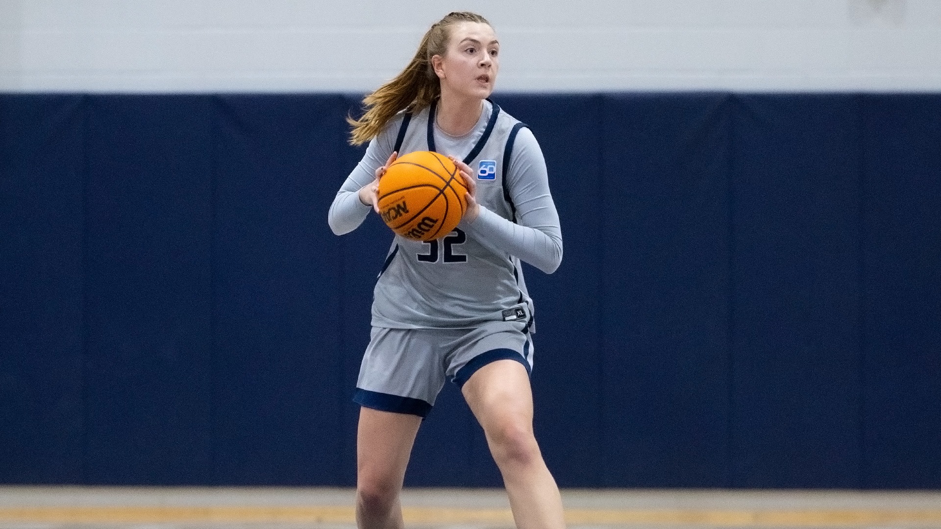 lauren moffatt gets ready to make a pass during a win over wilson in 2025