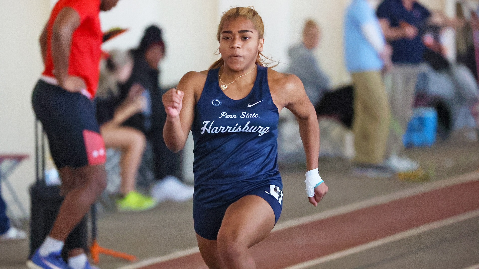 destiny samuels runs the 200m dash during meet at susquehanna in 2026